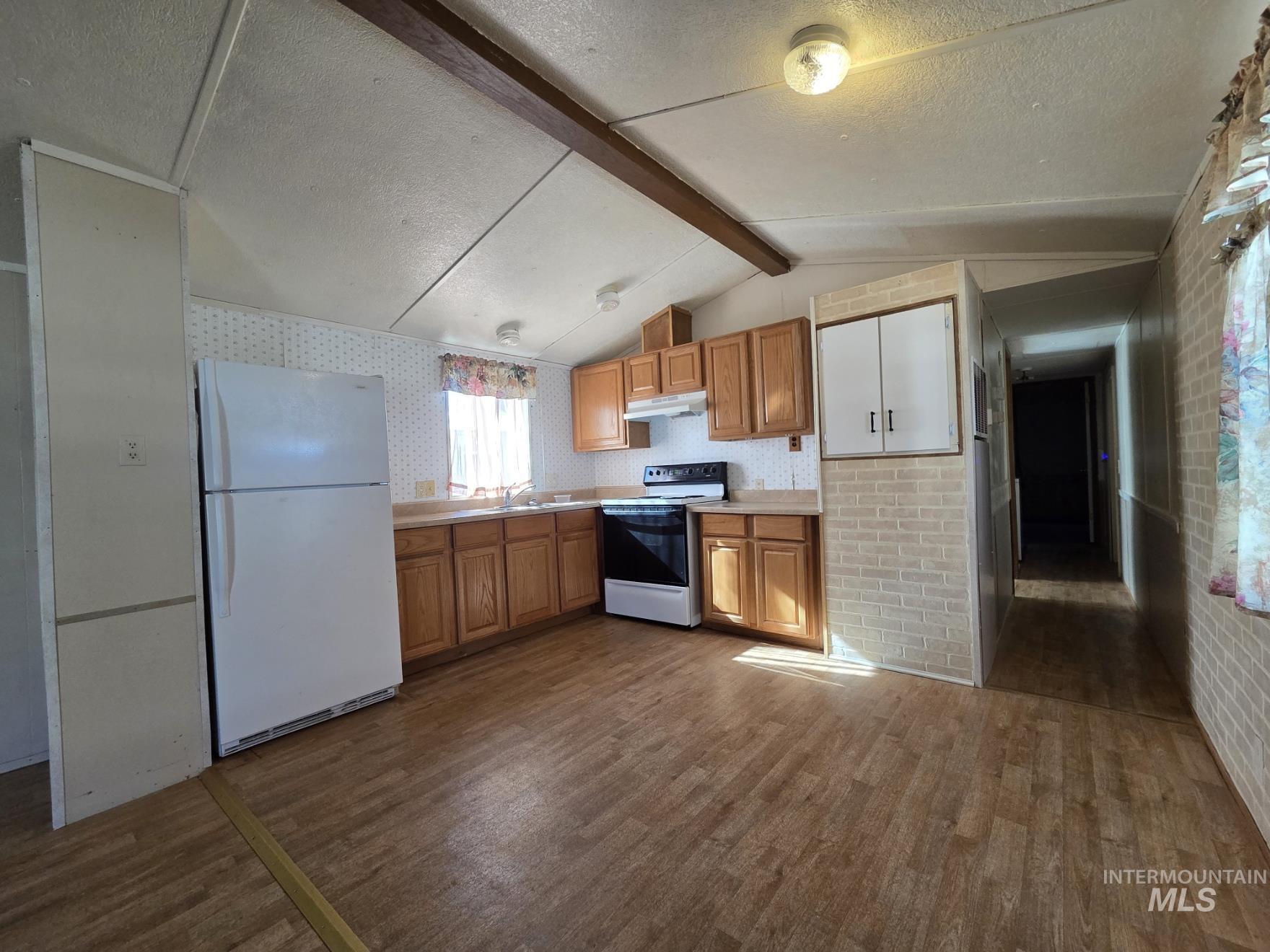 521 S H St., Rupert, Idaho 83350, 2 Bedrooms, 1 Bathroom, Residential For Sale, Price $68,000,MLS 98971776