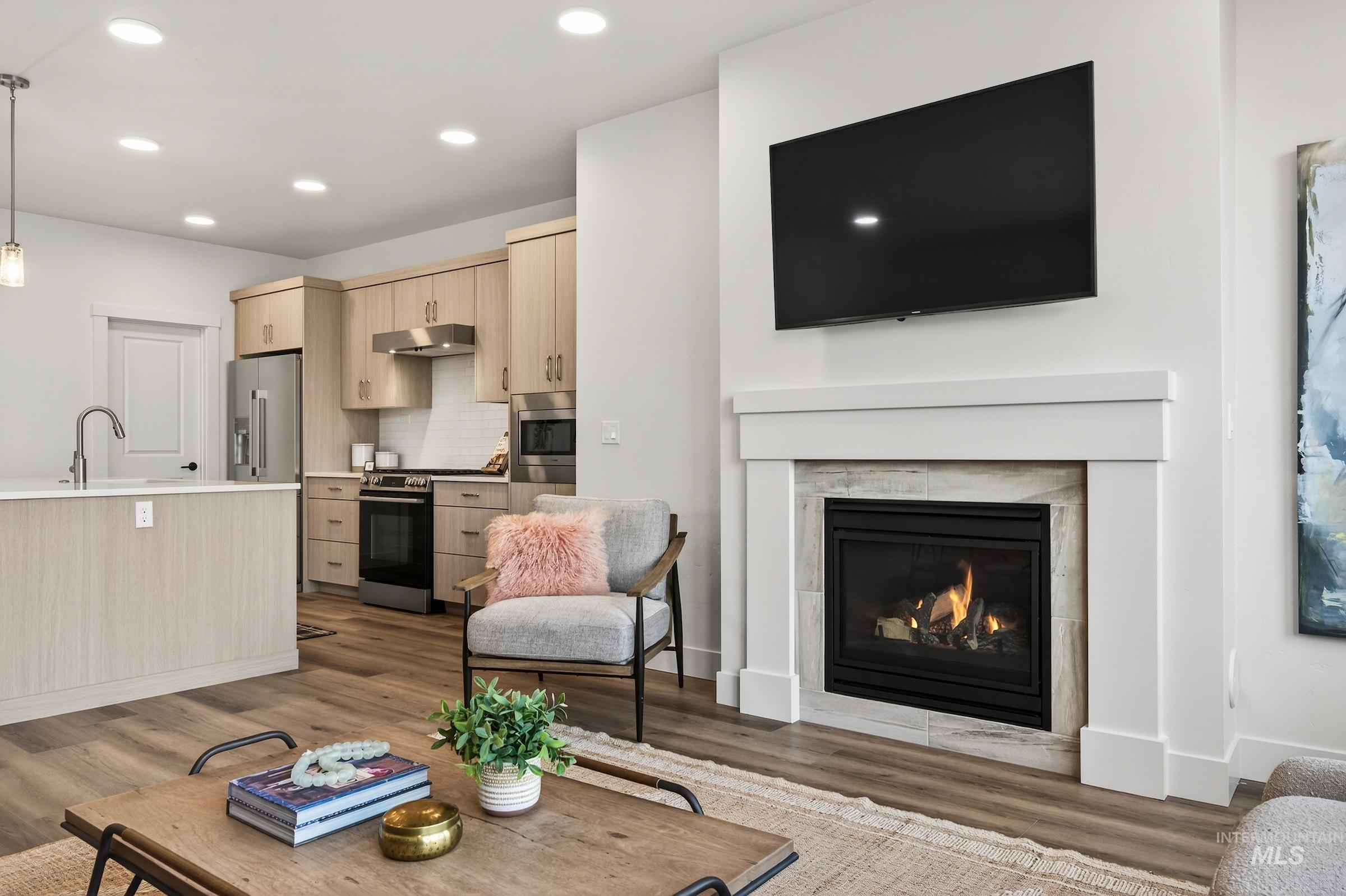 10228 Davies Street, Nampa, Idaho 83687, 3 Bedrooms, 2.5 Bathrooms, Residential For Sale, Price $474,900,MLS 98971777