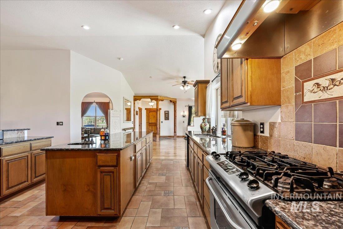 7639 Elko Lane, Middleton, Idaho 83644, 3 Bedrooms, 2.5 Bathrooms, Residential For Sale, Price $998,000,MLS 98971778