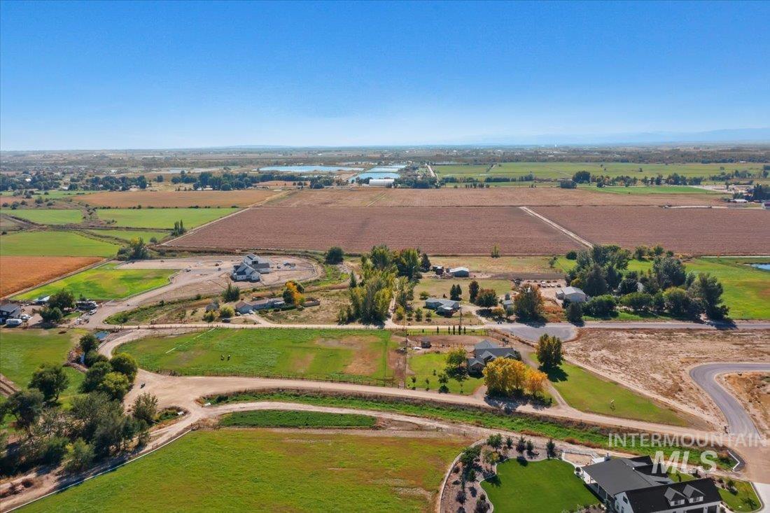 7639 Elko Lane, Middleton, Idaho 83644, 3 Bedrooms, 2.5 Bathrooms, Residential For Sale, Price $998,000,MLS 98971778