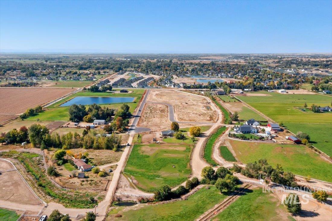 7639 Elko Lane, Middleton, Idaho 83644, 3 Bedrooms, 2.5 Bathrooms, Residential For Sale, Price $998,000,MLS 98971778