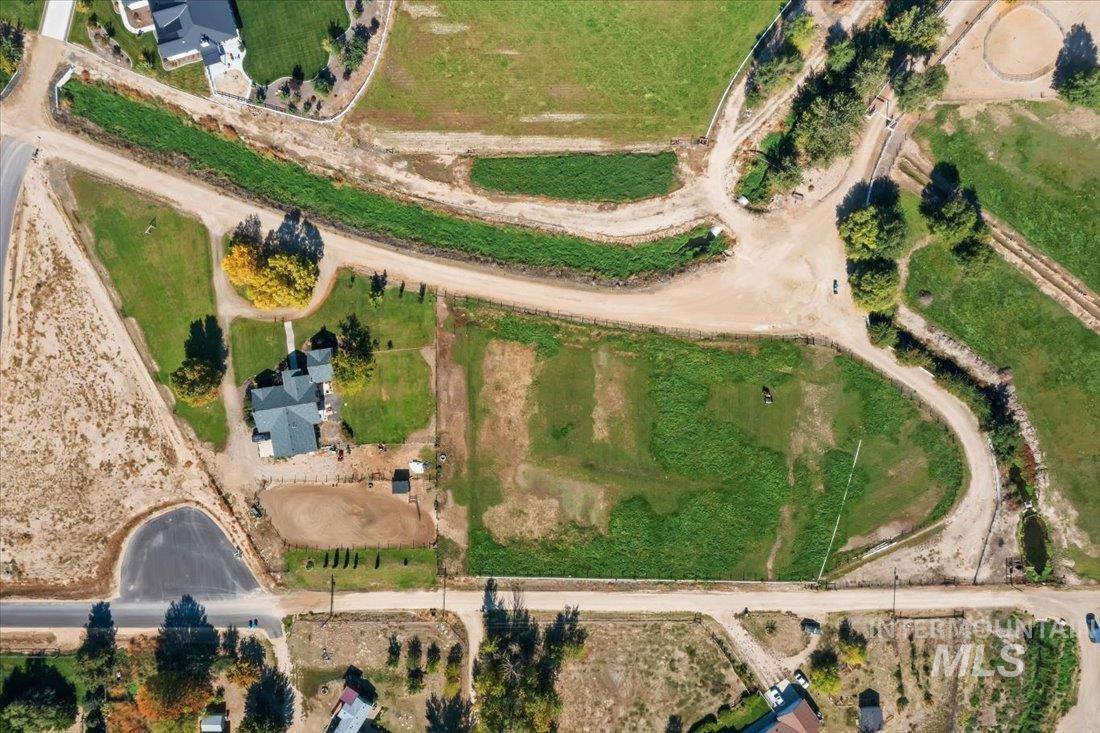 7639 Elko Lane, Middleton, Idaho 83644, 3 Bedrooms, 2.5 Bathrooms, Residential For Sale, Price $998,000,MLS 98971778