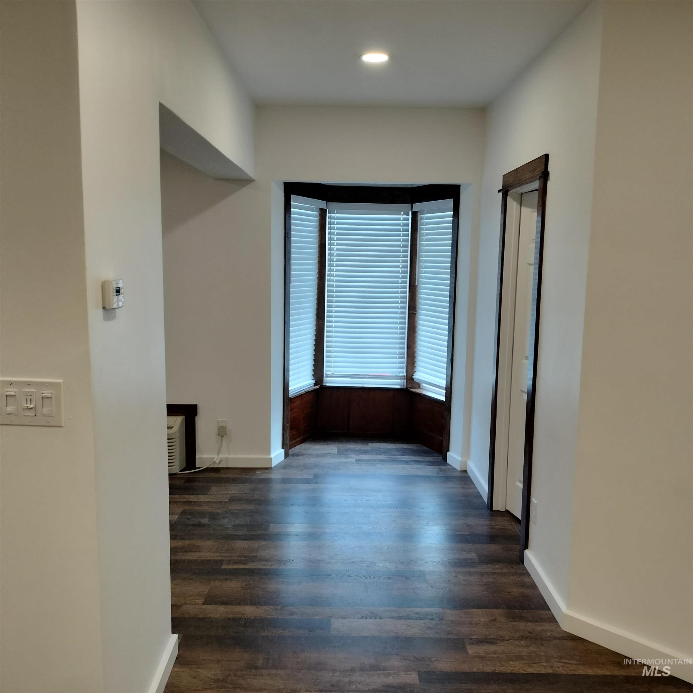 201 W 1st Street, Emmett, Idaho 83617, 2 Bedrooms, 1 Bathroom, Residential Income For Sale, Price $499,000,MLS 98971779