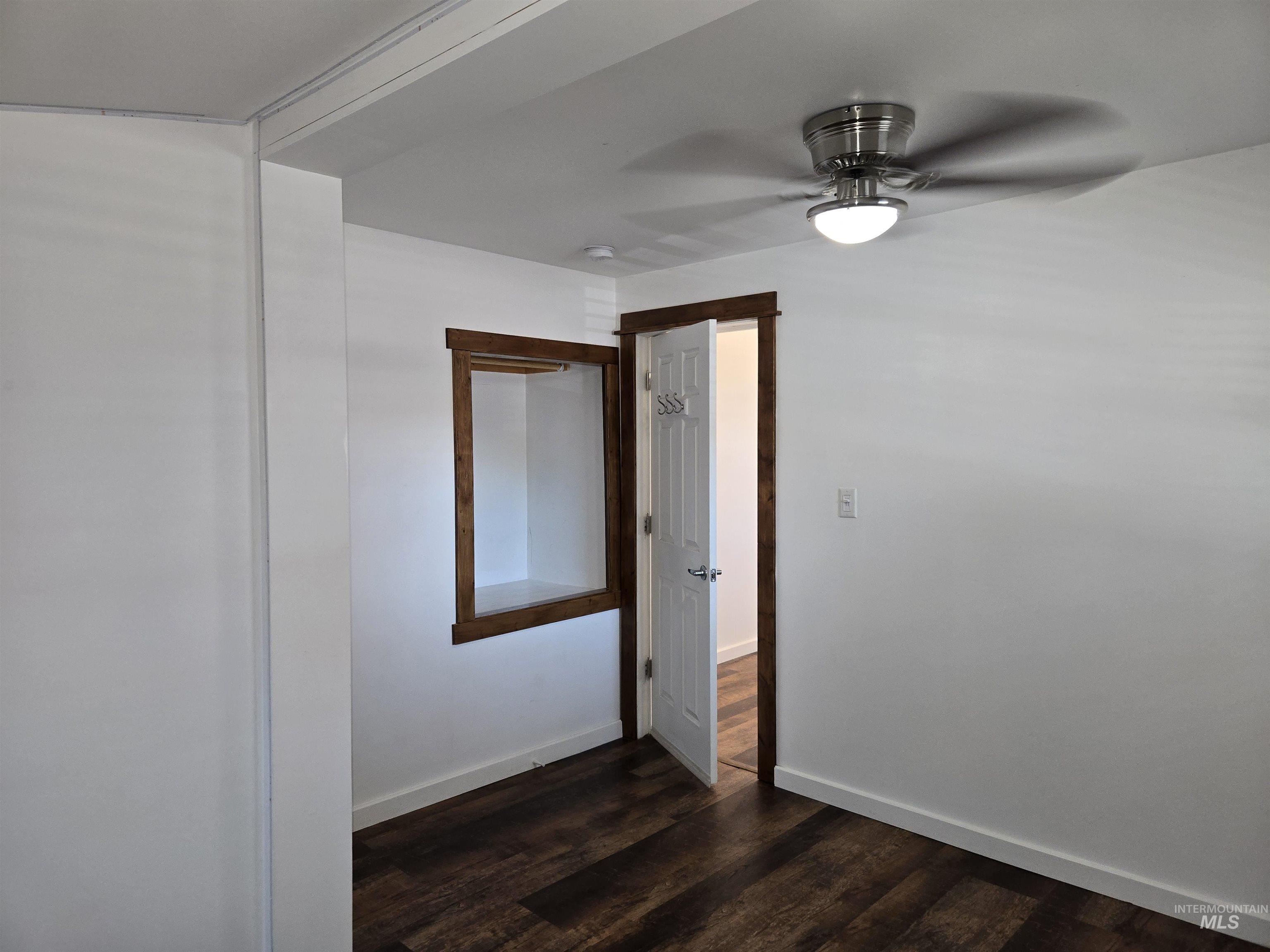 201 W 1st Street, Emmett, Idaho 83617, 2 Bedrooms, 1 Bathroom, Residential Income For Sale, Price $499,000,MLS 98971779