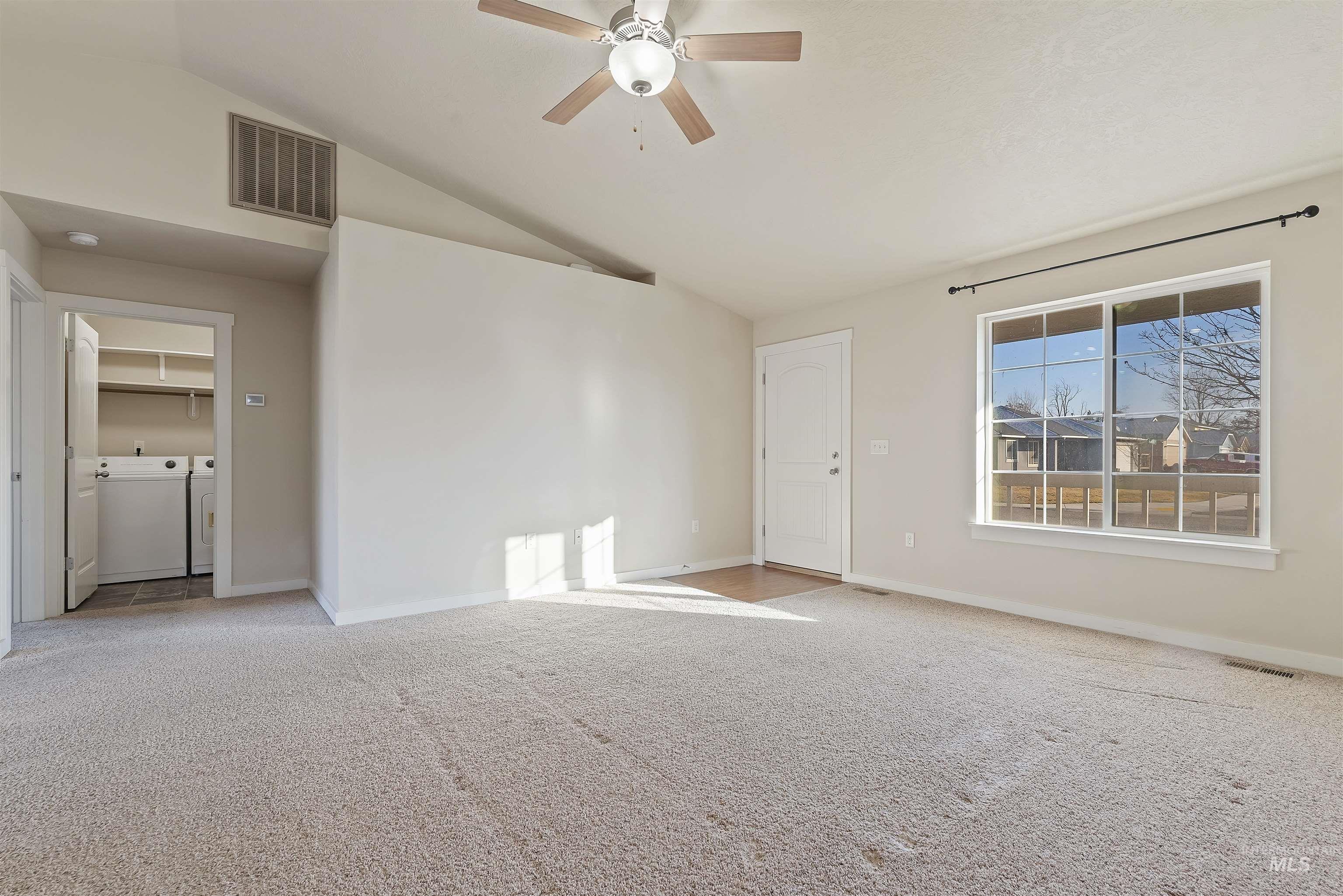 629 S Kiser Ave, Boise, Idaho 83709, 3 Bedrooms, 2 Bathrooms, Residential For Sale, Price $390,000,MLS 98971782