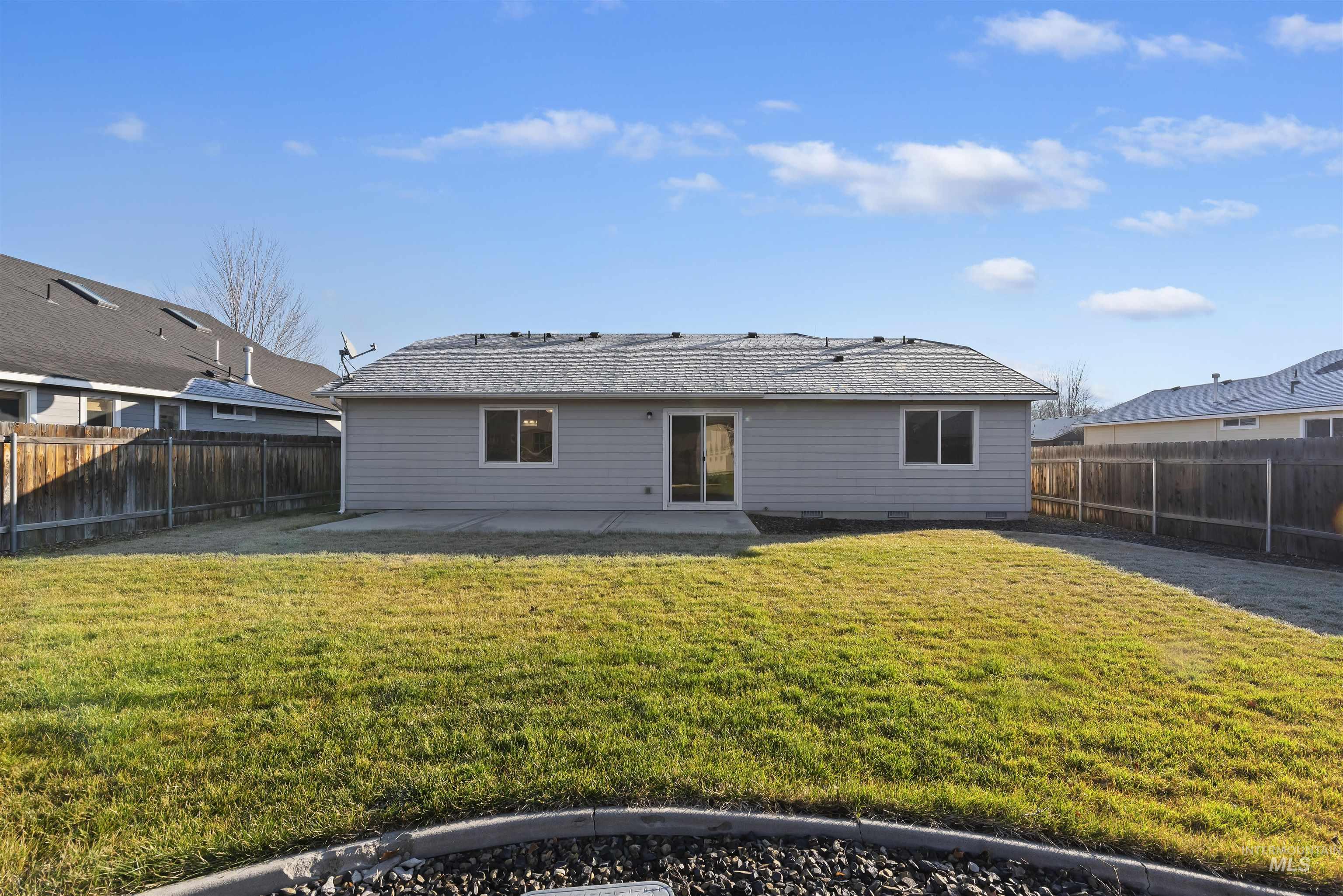 629 S Kiser Ave, Boise, Idaho 83709, 3 Bedrooms, 2 Bathrooms, Residential For Sale, Price $390,000,MLS 98971782