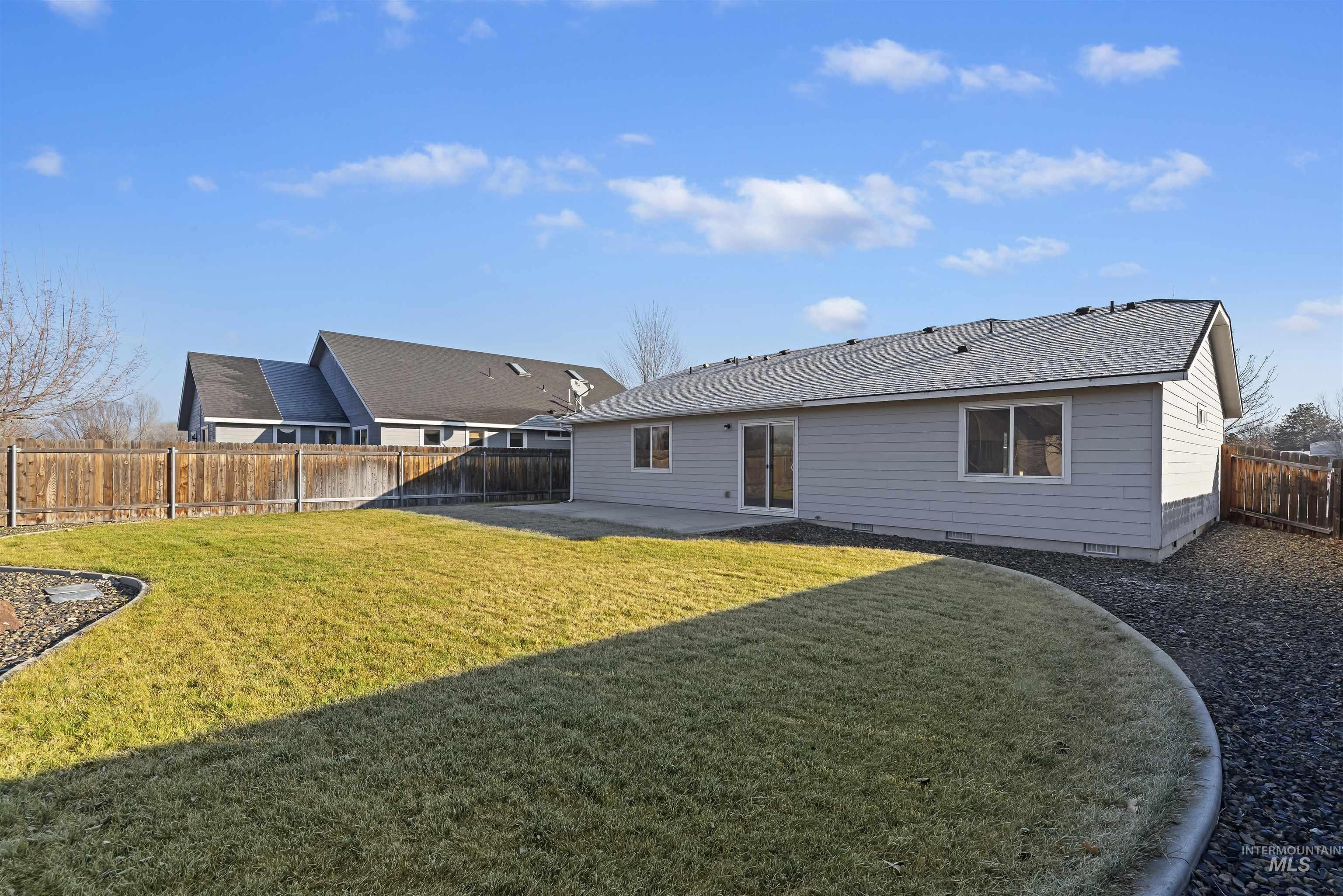 629 S Kiser Ave, Boise, Idaho 83709, 3 Bedrooms, 2 Bathrooms, Residential For Sale, Price $390,000,MLS 98971782