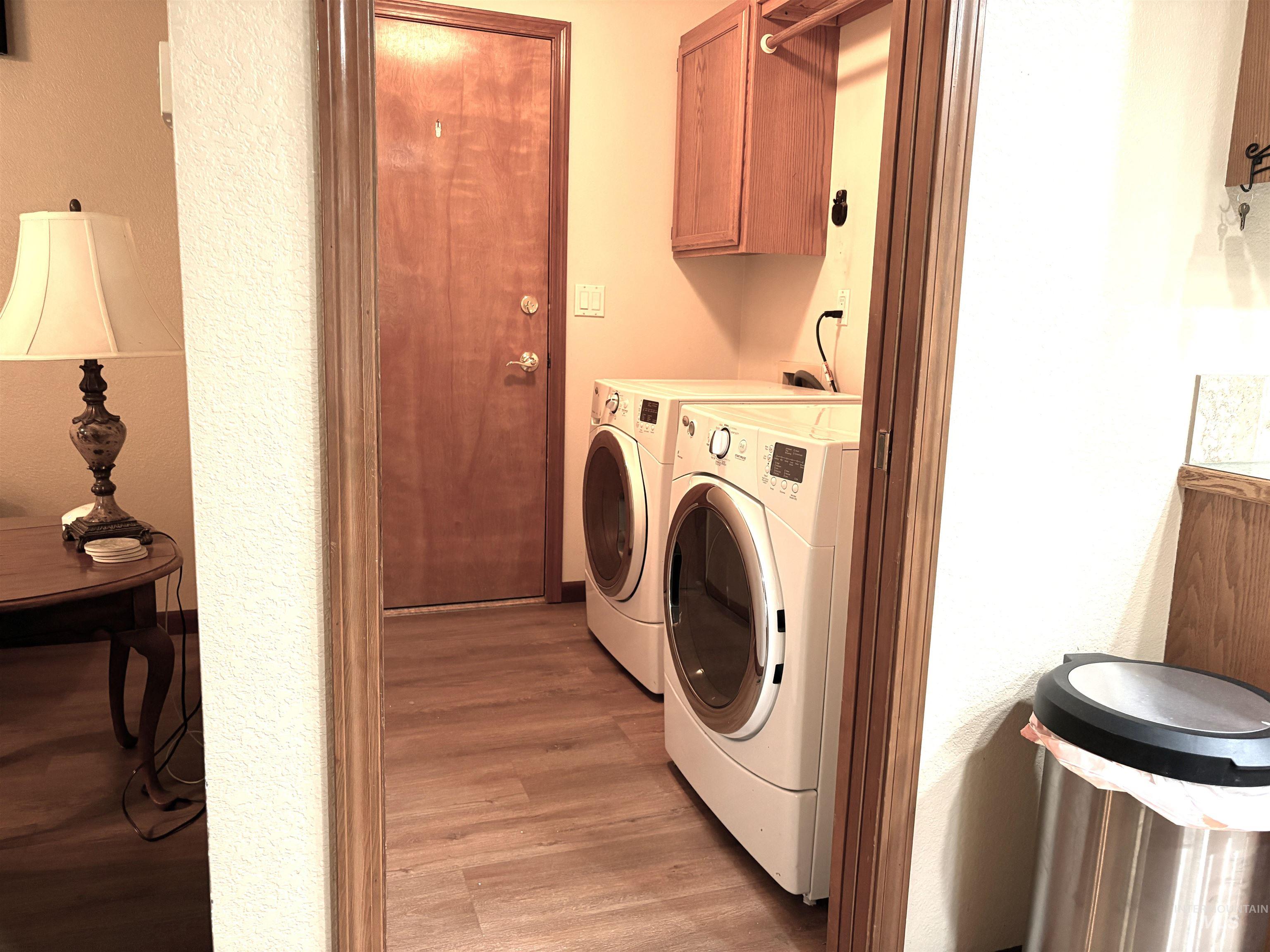 11085 W Bridgetower Dr., Boise, Idaho 83709, 3 Bedrooms, 2 Bathrooms, Residential For Sale, Price $447,500,MLS 98971783