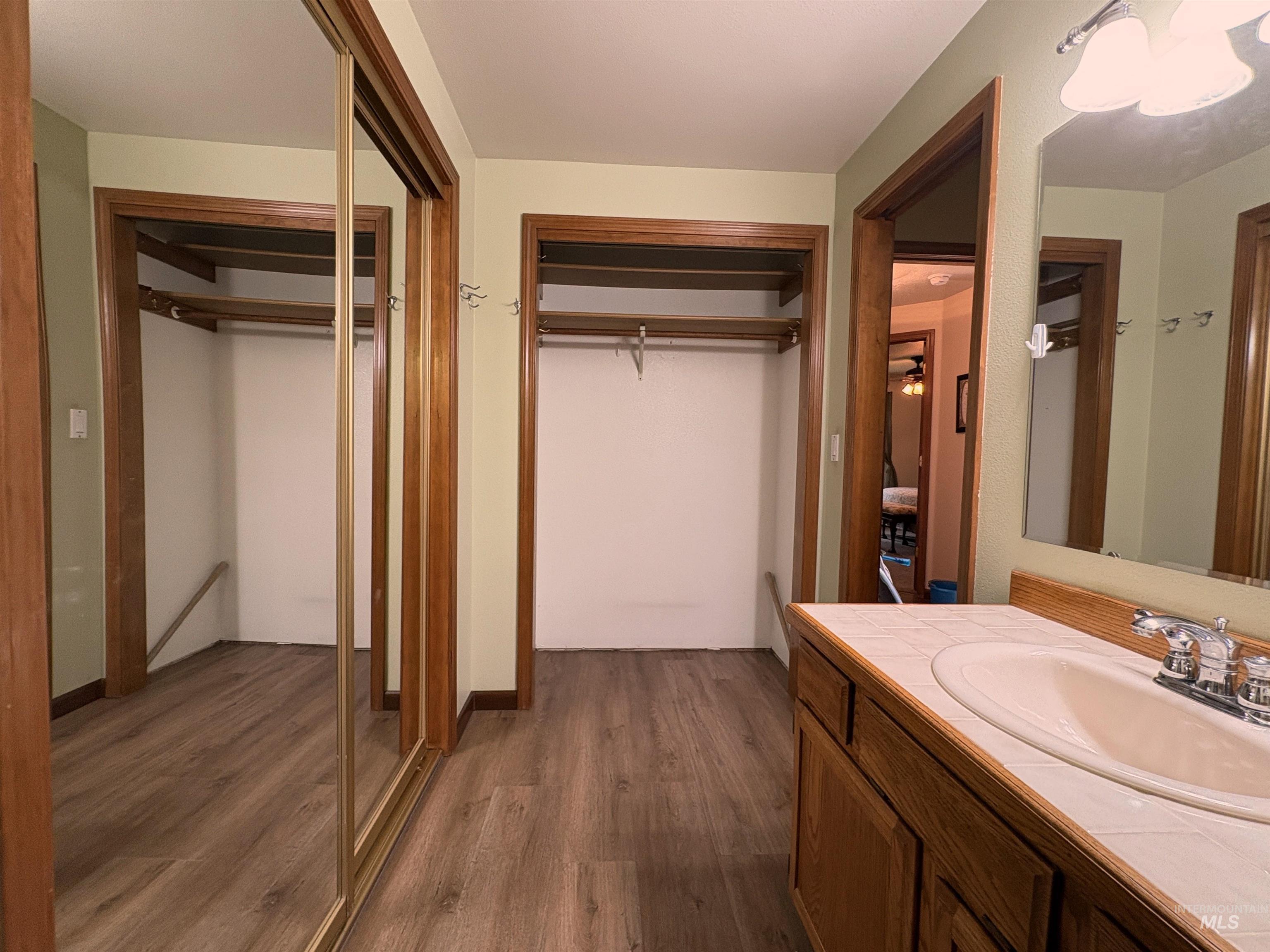 11085 W Bridgetower Dr., Boise, Idaho 83709, 3 Bedrooms, 2 Bathrooms, Residential For Sale, Price $447,500,MLS 98971783