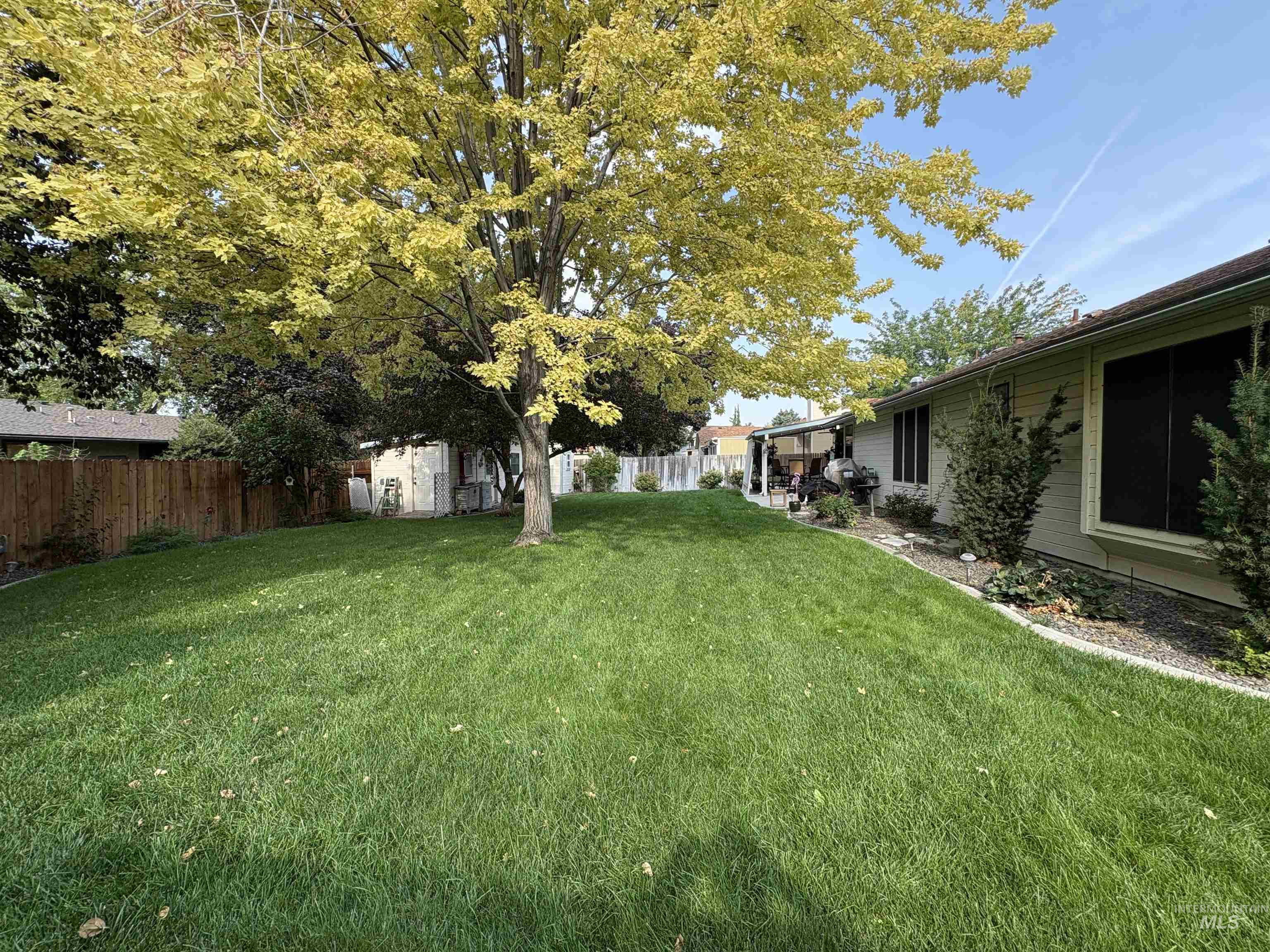 11085 W Bridgetower Dr., Boise, Idaho 83709, 3 Bedrooms, 2 Bathrooms, Residential For Sale, Price $447,500,MLS 98971783