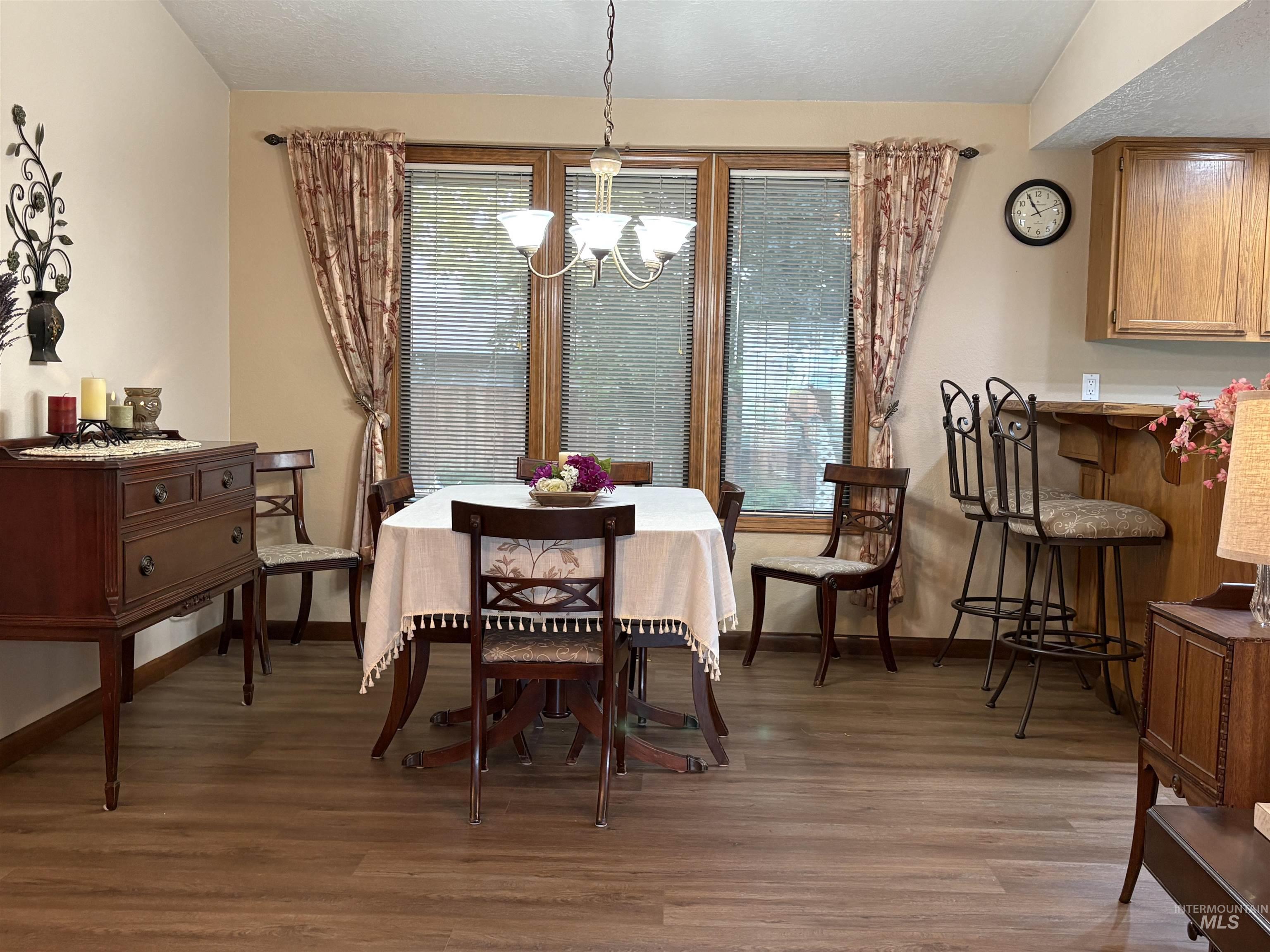 11085 W Bridgetower Dr., Boise, Idaho 83709, 3 Bedrooms, 2 Bathrooms, Residential For Sale, Price $447,500,MLS 98971783