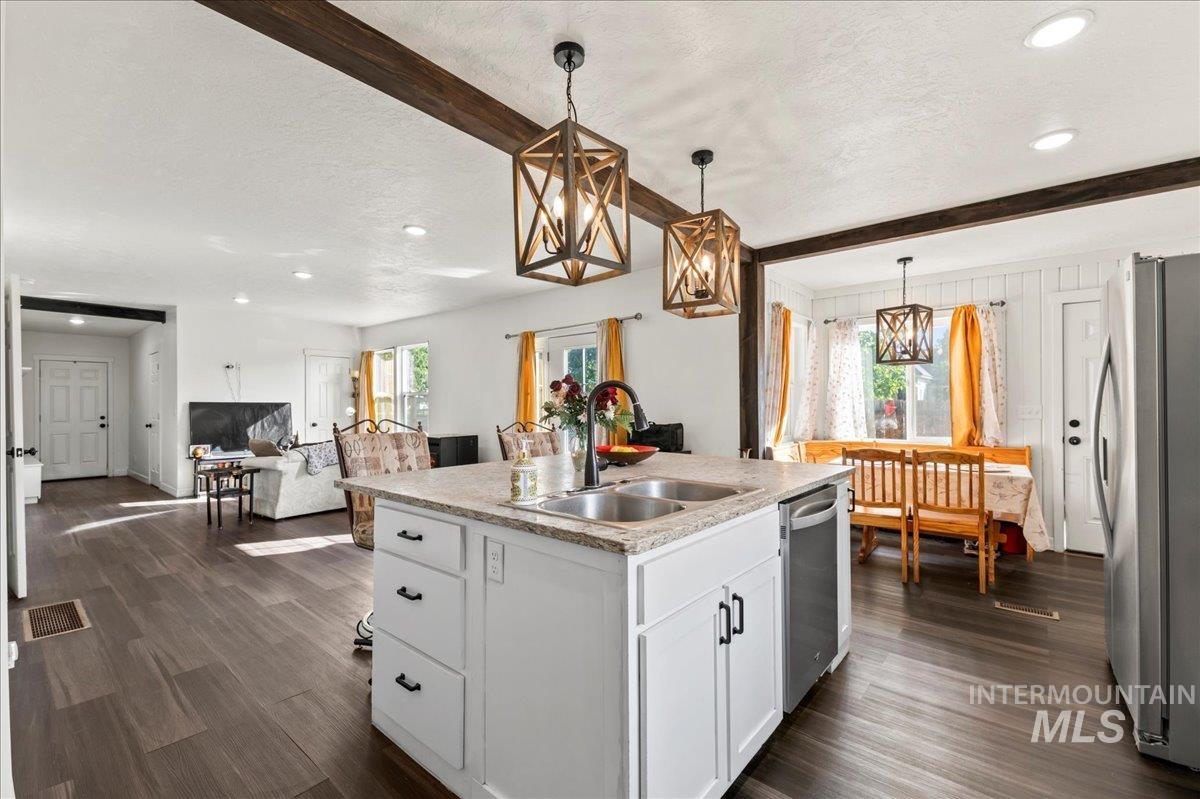 366 4th Ave N, Payette, Idaho 83661, 3 Bedrooms, 2 Bathrooms, Residential For Sale, Price $315,000,MLS 98971784