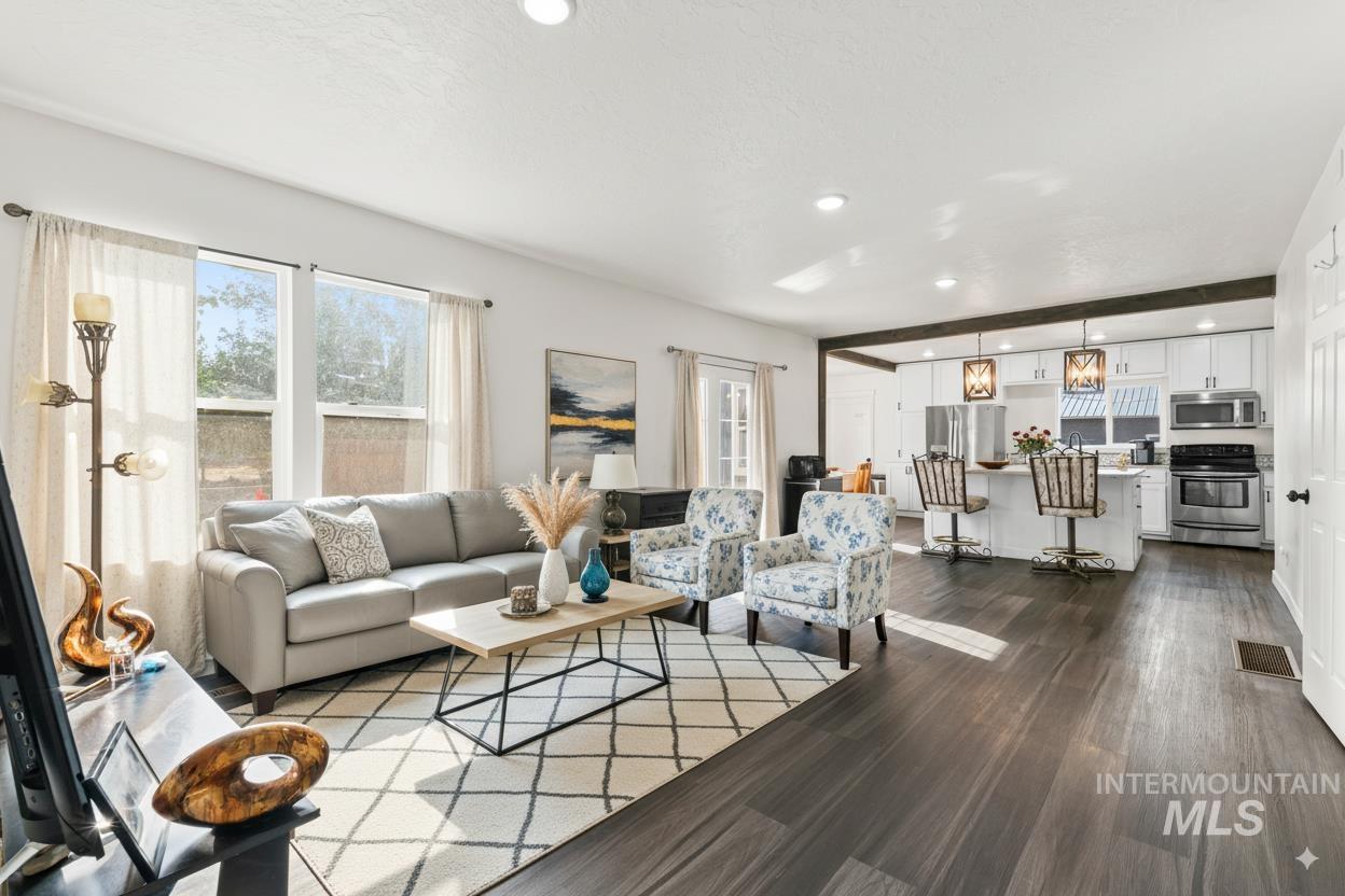 366 4th Ave N, Payette, Idaho 83661, 3 Bedrooms, 2 Bathrooms, Residential For Sale, Price $315,000,MLS 98971784