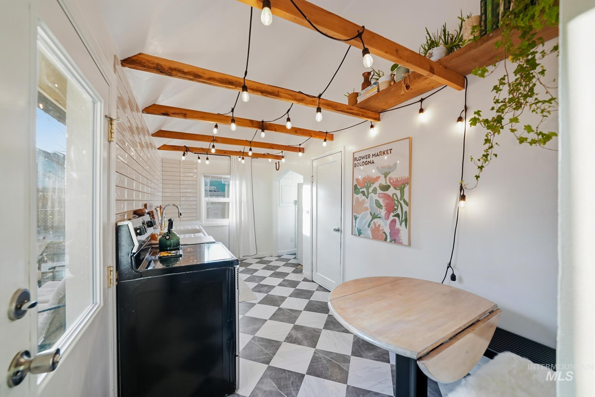 1727 S Broxon St, Boise, Idaho 83712, 3 Bedrooms, 1 Bathroom, Residential For Sale, Price $349,999,MLS 98971786