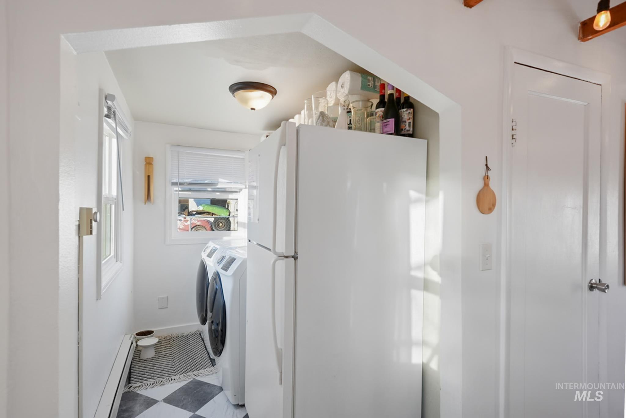 1727 S Broxon St, Boise, Idaho 83712, 3 Bedrooms, 1 Bathroom, Residential For Sale, Price $349,999,MLS 98971786