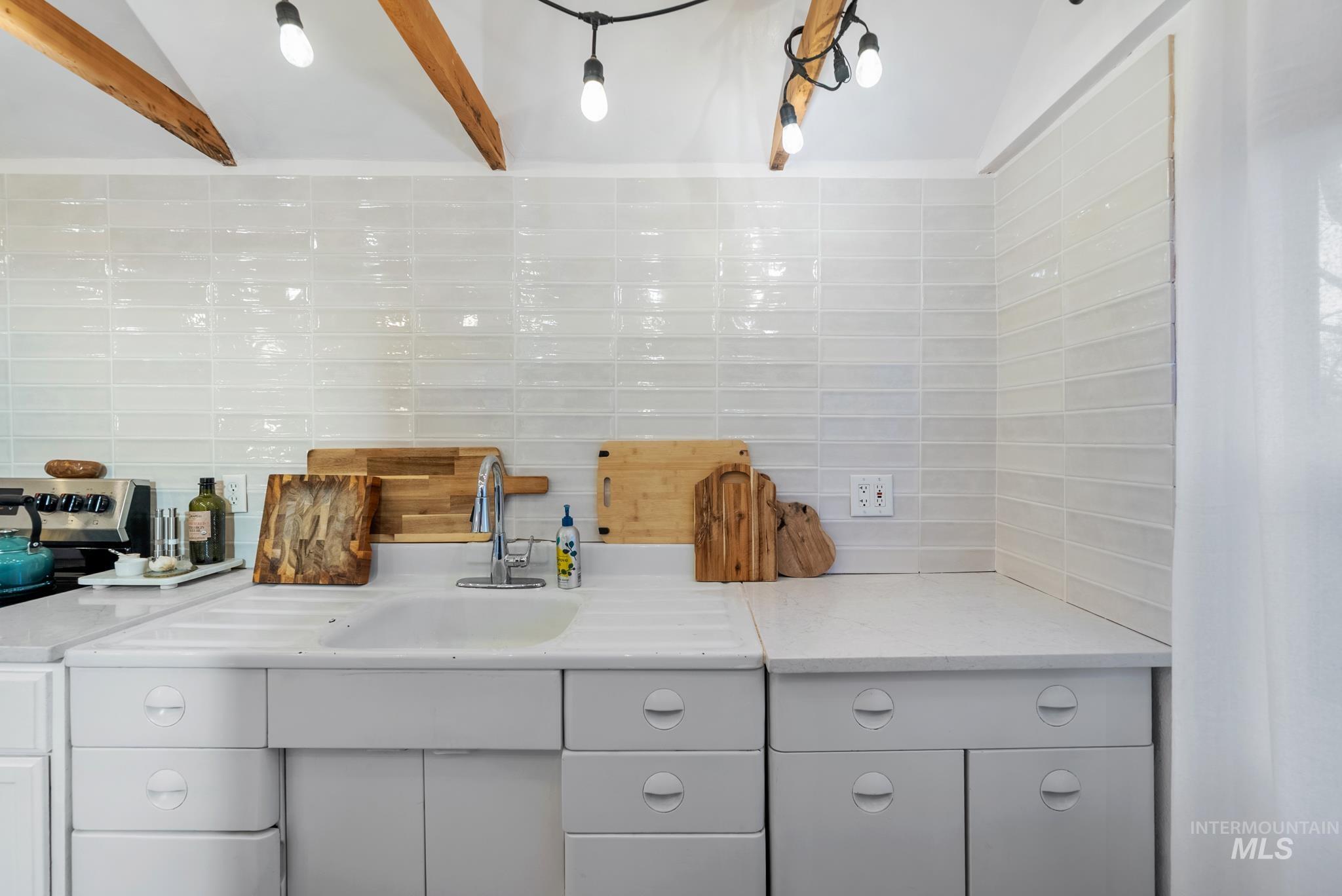 1727 S Broxon St, Boise, Idaho 83712, 3 Bedrooms, 1 Bathroom, Residential For Sale, Price $349,999,MLS 98971786