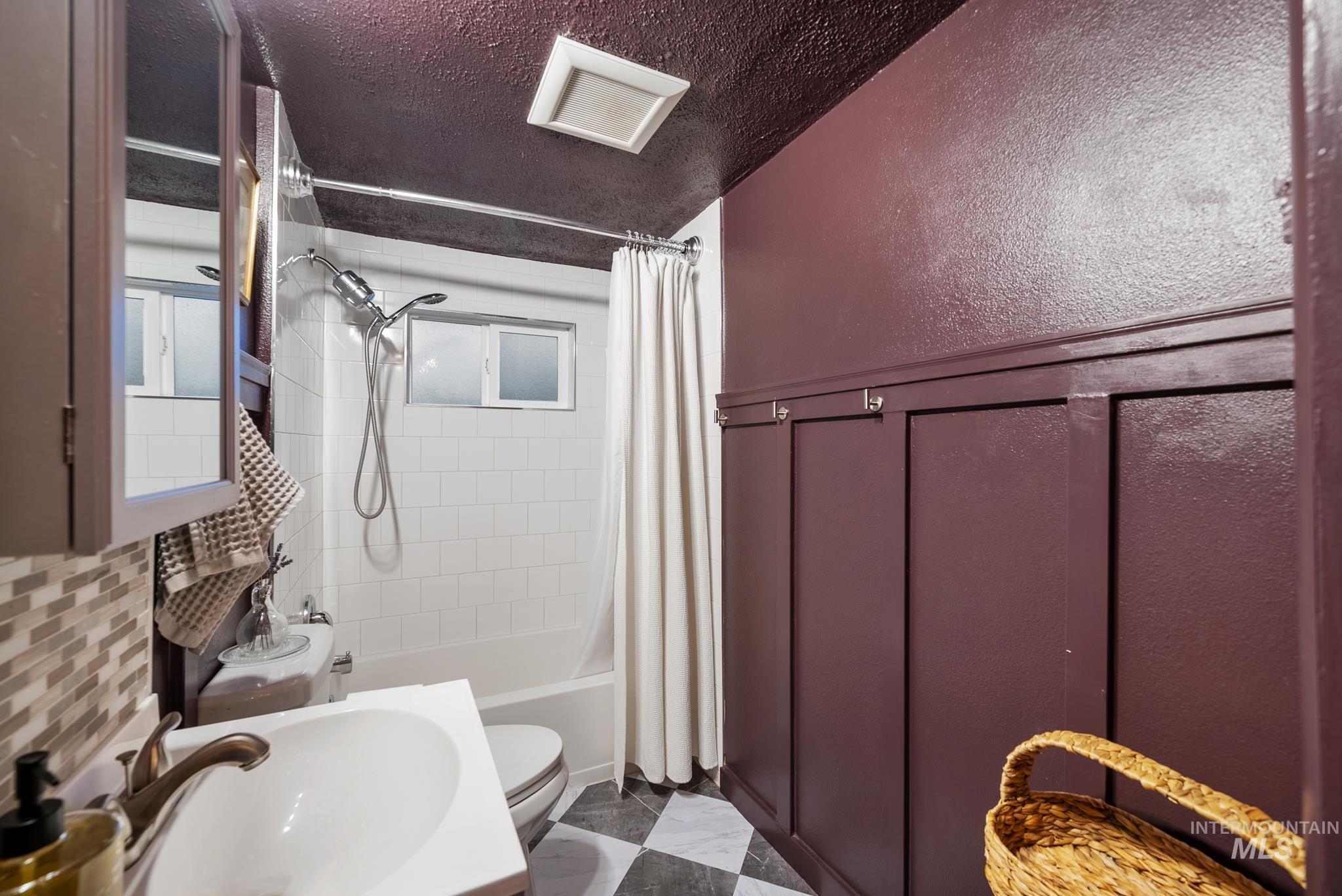 1727 S Broxon St, Boise, Idaho 83712, 3 Bedrooms, 1 Bathroom, Residential For Sale, Price $349,999,MLS 98971786