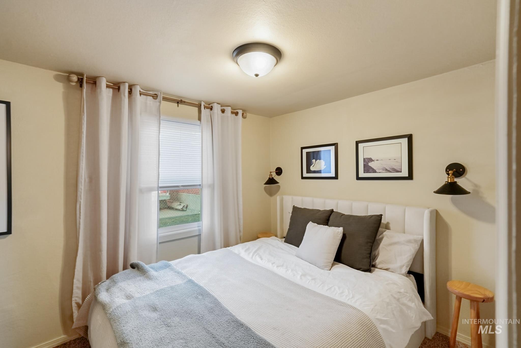 1727 S Broxon St, Boise, Idaho 83712, 3 Bedrooms, 1 Bathroom, Residential For Sale, Price $349,999,MLS 98971786