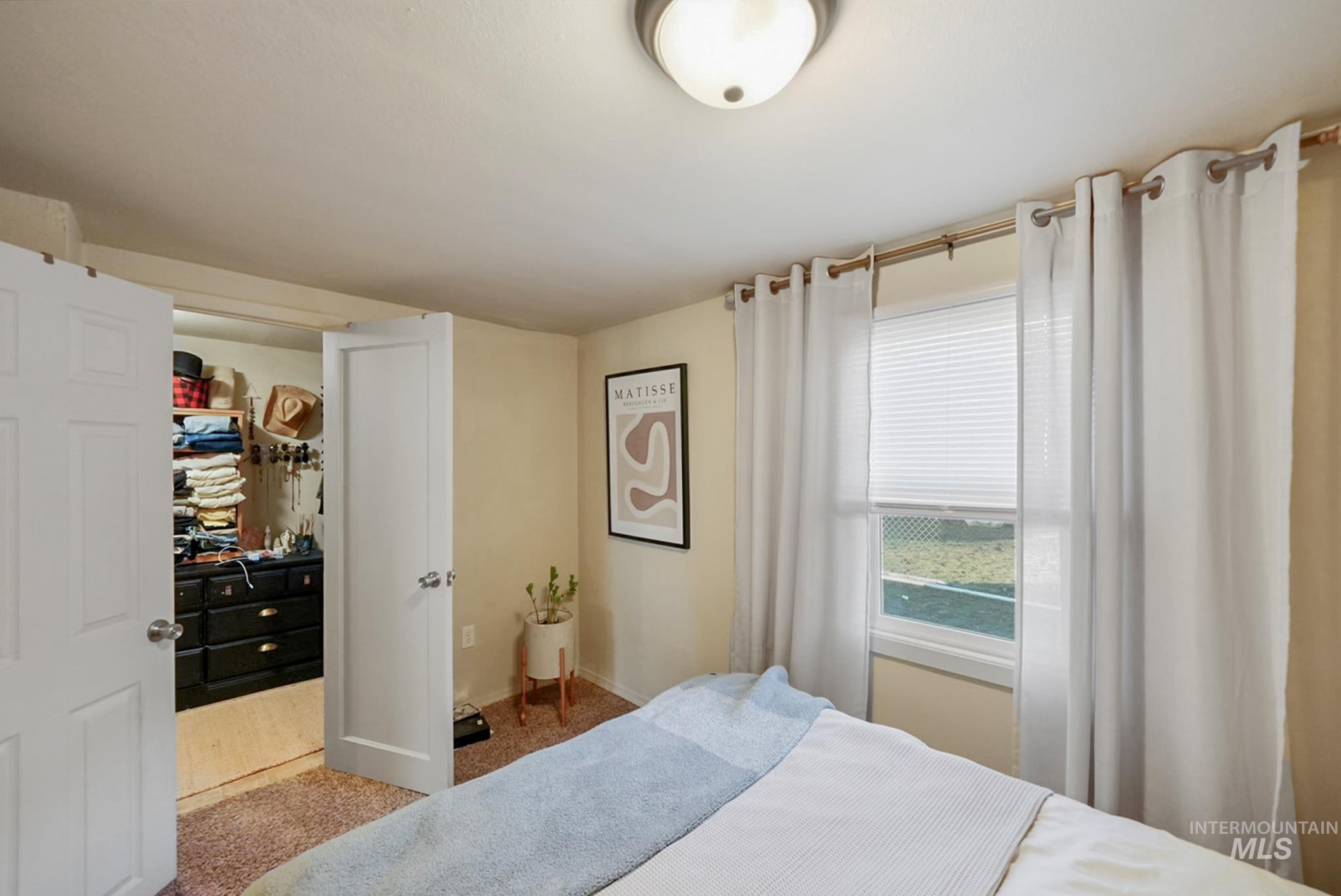 1727 S Broxon St, Boise, Idaho 83712, 3 Bedrooms, 1 Bathroom, Residential For Sale, Price $349,999,MLS 98971786