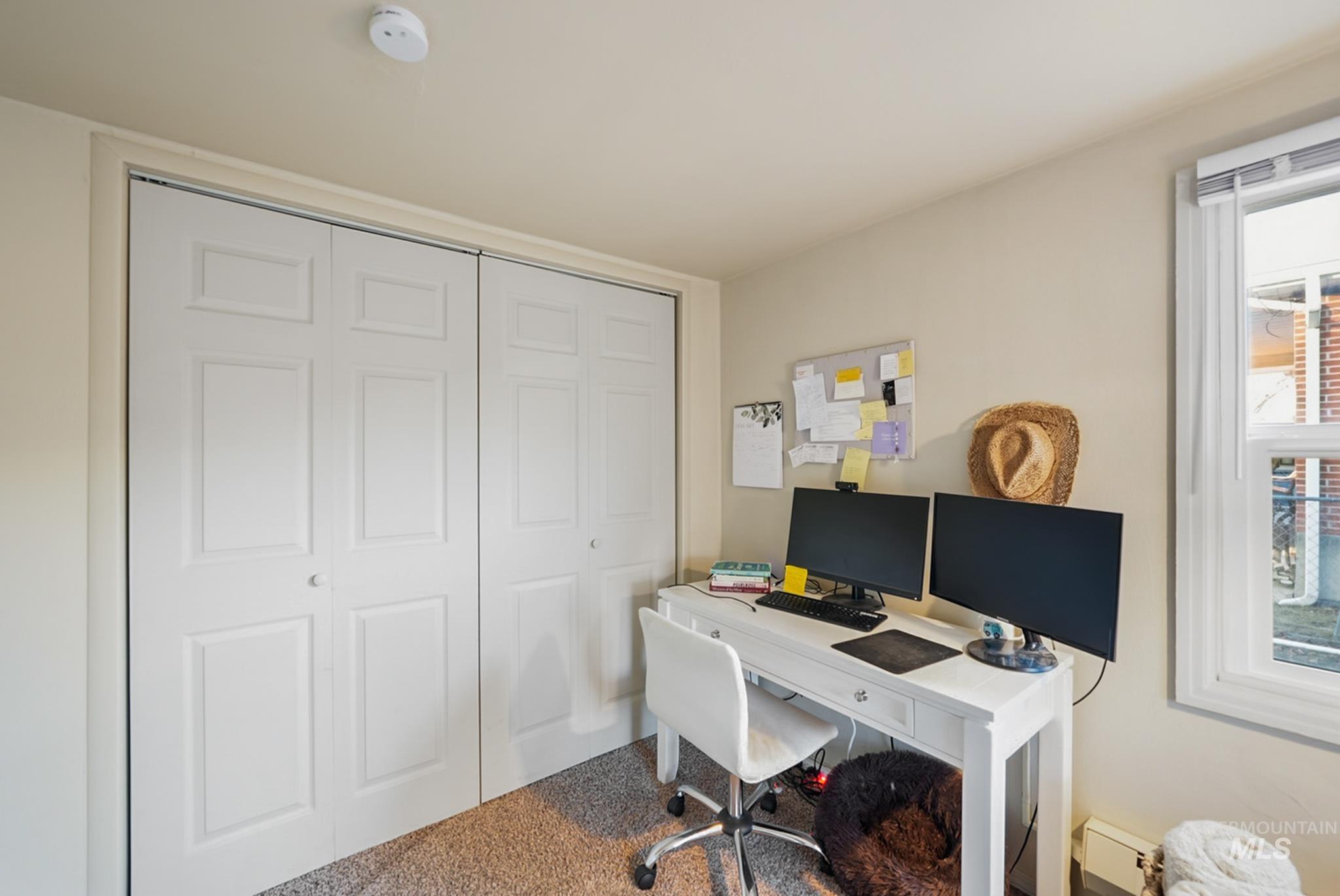 1727 S Broxon St, Boise, Idaho 83712, 3 Bedrooms, 1 Bathroom, Residential For Sale, Price $349,999,MLS 98971786