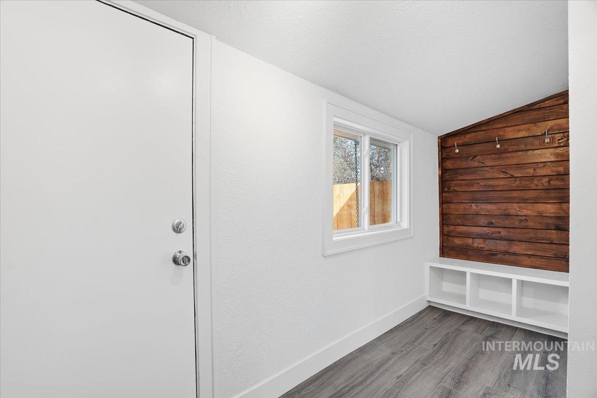 207 10th Avenue N., Nampa, Idaho 83687, 2 Bedrooms, 1 Bathroom, Residential For Sale, Price $334,000,MLS 98971788