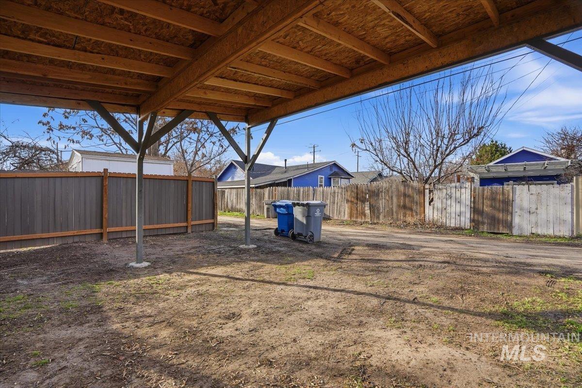 207 10th Avenue N., Nampa, Idaho 83687, 2 Bedrooms, 1 Bathroom, Residential For Sale, Price $334,000,MLS 98971788