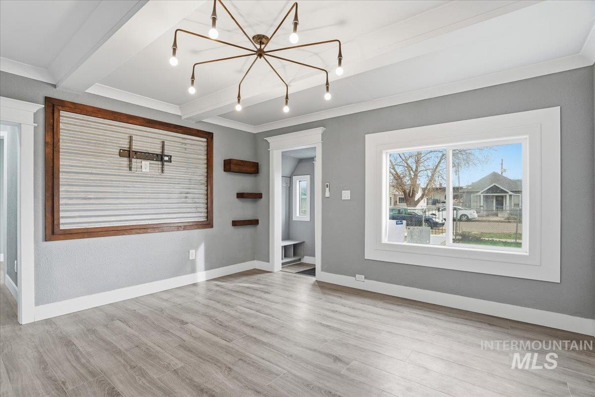 207 10th Avenue N., Nampa, Idaho 83687, 2 Bedrooms, 1 Bathroom, Residential For Sale, Price $334,000,MLS 98971788