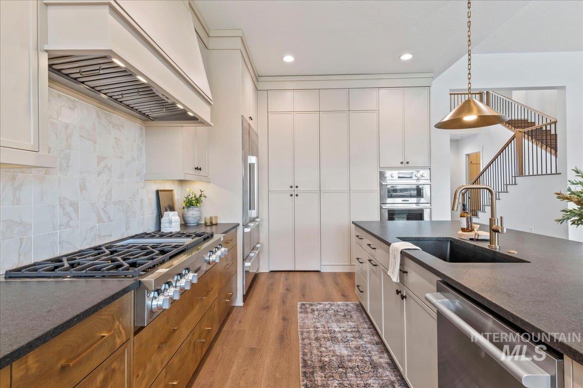 7349 W Feather Edge St, Eagle, Idaho 83616, 4 Bedrooms, 4.5 Bathrooms, Residential For Sale, Price $1,230,000,MLS 98971789