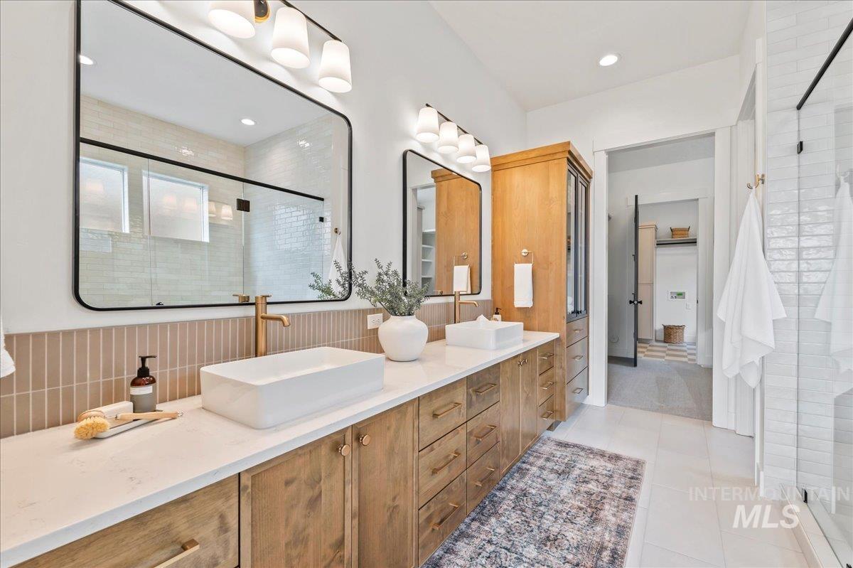 7349 W Feather Edge St, Eagle, Idaho 83616, 4 Bedrooms, 4.5 Bathrooms, Residential For Sale, Price $1,230,000,MLS 98971789