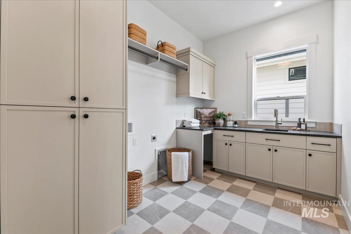 7349 W Feather Edge St, Eagle, Idaho 83616, 4 Bedrooms, 4.5 Bathrooms, Residential For Sale, Price $1,230,000,MLS 98971789