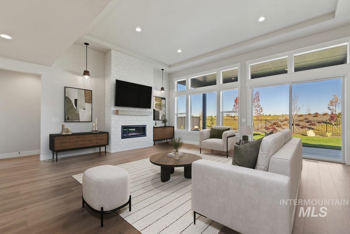 7760 W Flathead Lake St, Eagle, Idaho 83616, 4 Bedrooms, 2.5 Bathrooms, Residential For Sale, Price $899,900,MLS 98971790