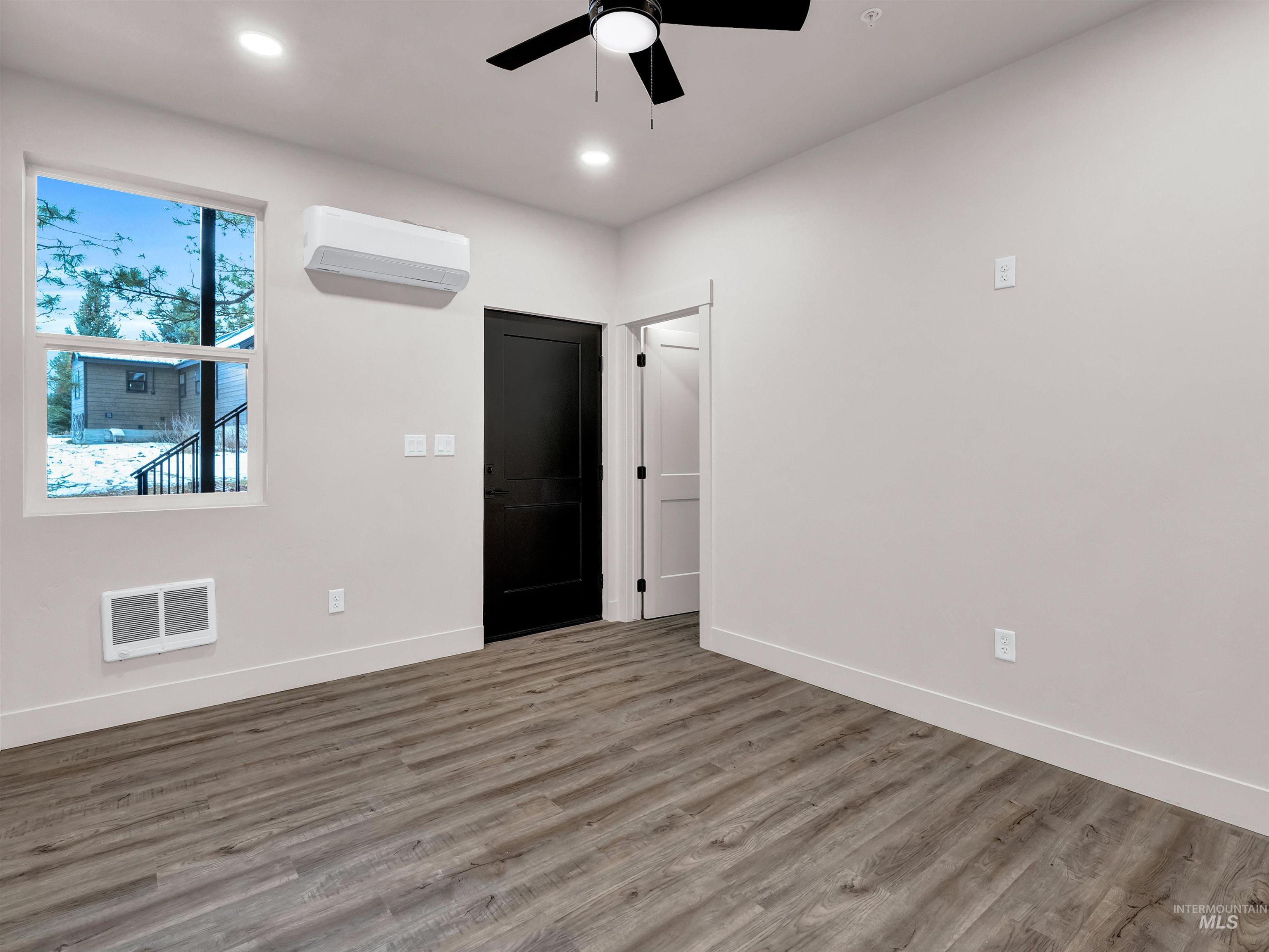 Lot 32 Blk 1 Raven Loop, Cascade, Idaho 83611, 2 Bedrooms, 2 Bathrooms, Residential Income For Sale, Price $1,249,000,MLS 98971795