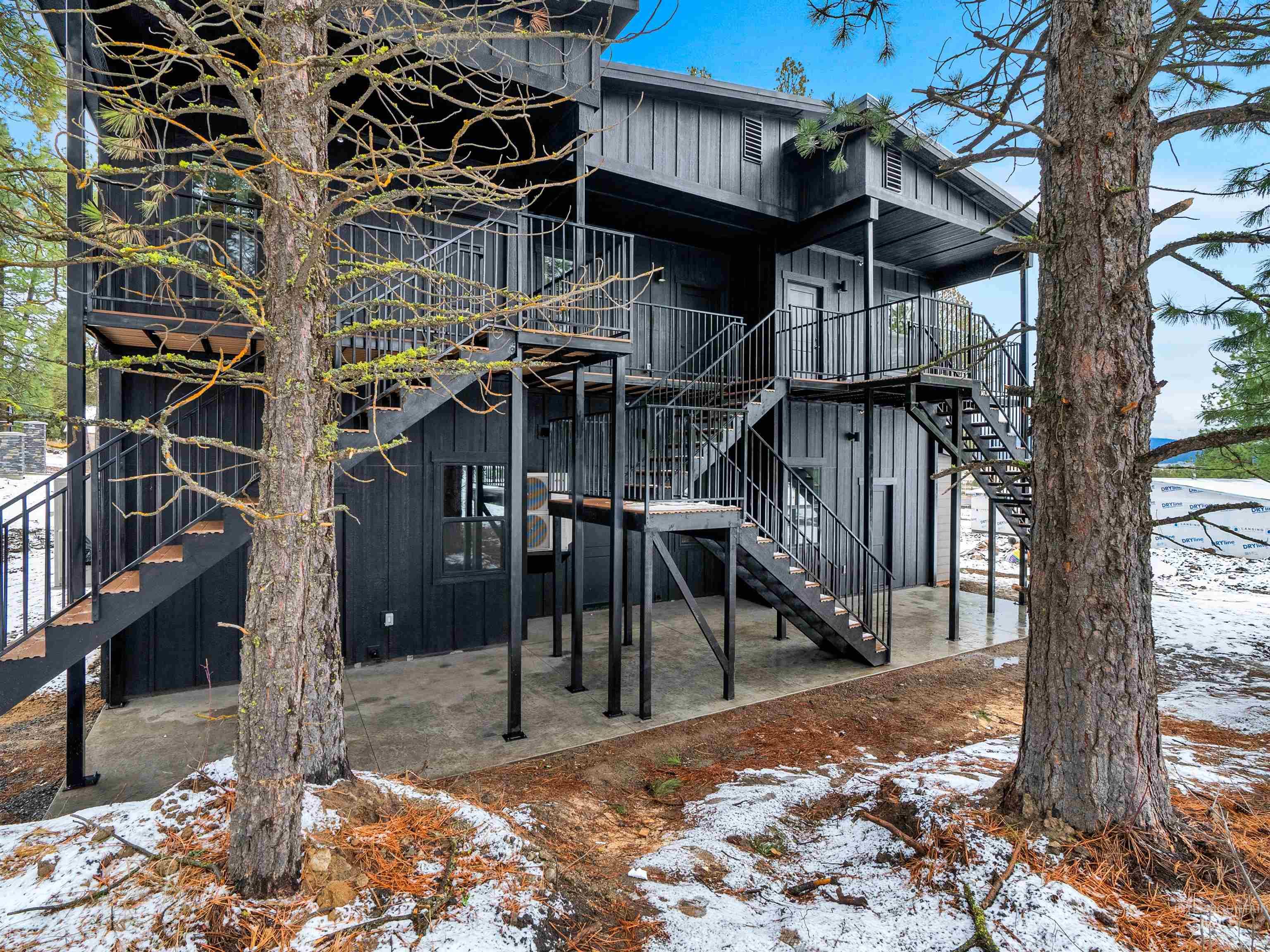 Lot 32 Blk 1 Raven Loop, Cascade, Idaho 83611, 2 Bedrooms, 2 Bathrooms, Residential Income For Sale, Price $1,249,000,MLS 98971795