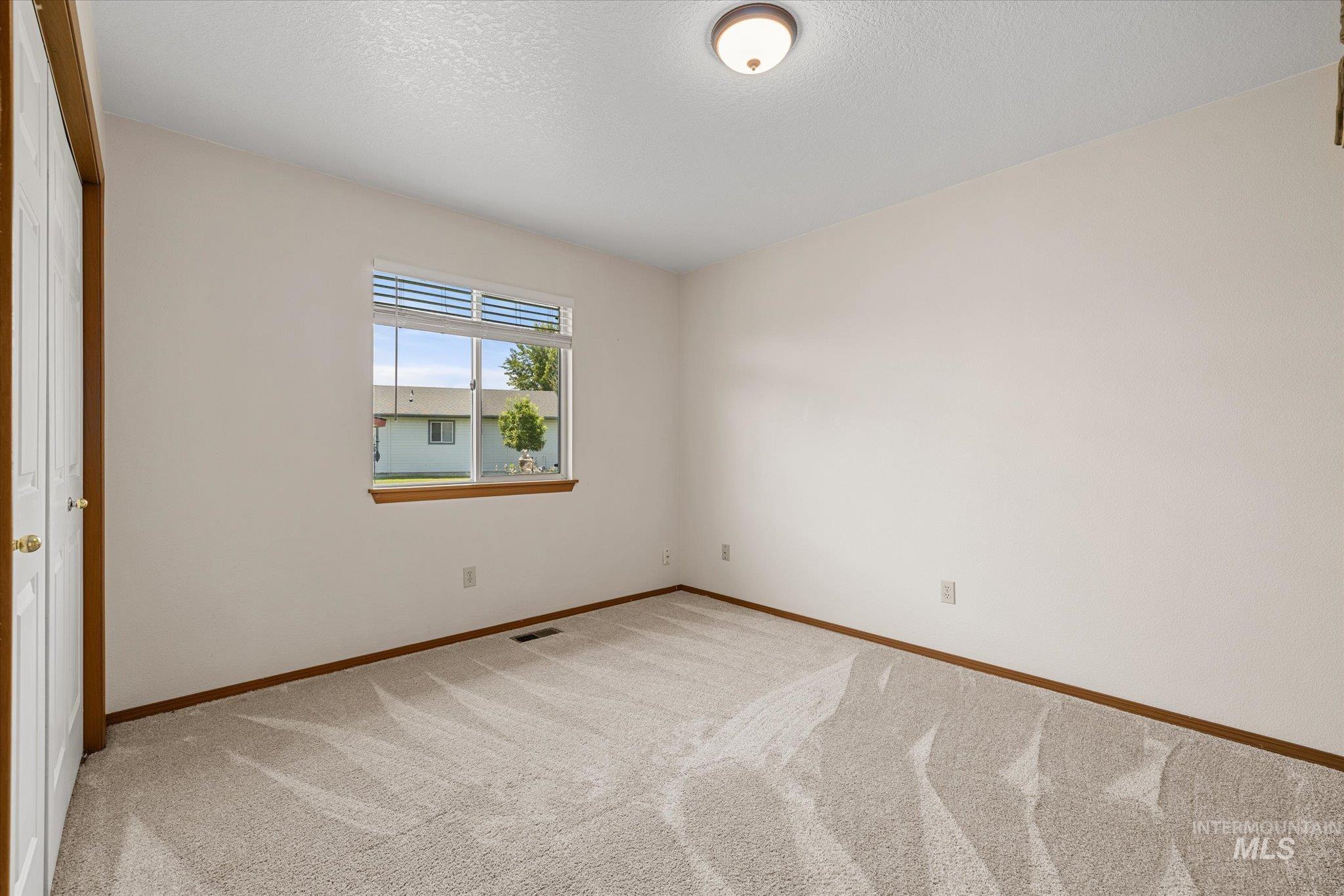 1100 Burnett Dr #602, Nampa, Idaho 83651, 3 Bedrooms, 2 Bathrooms, Residential For Sale, Price $324,000,MLS 98971796