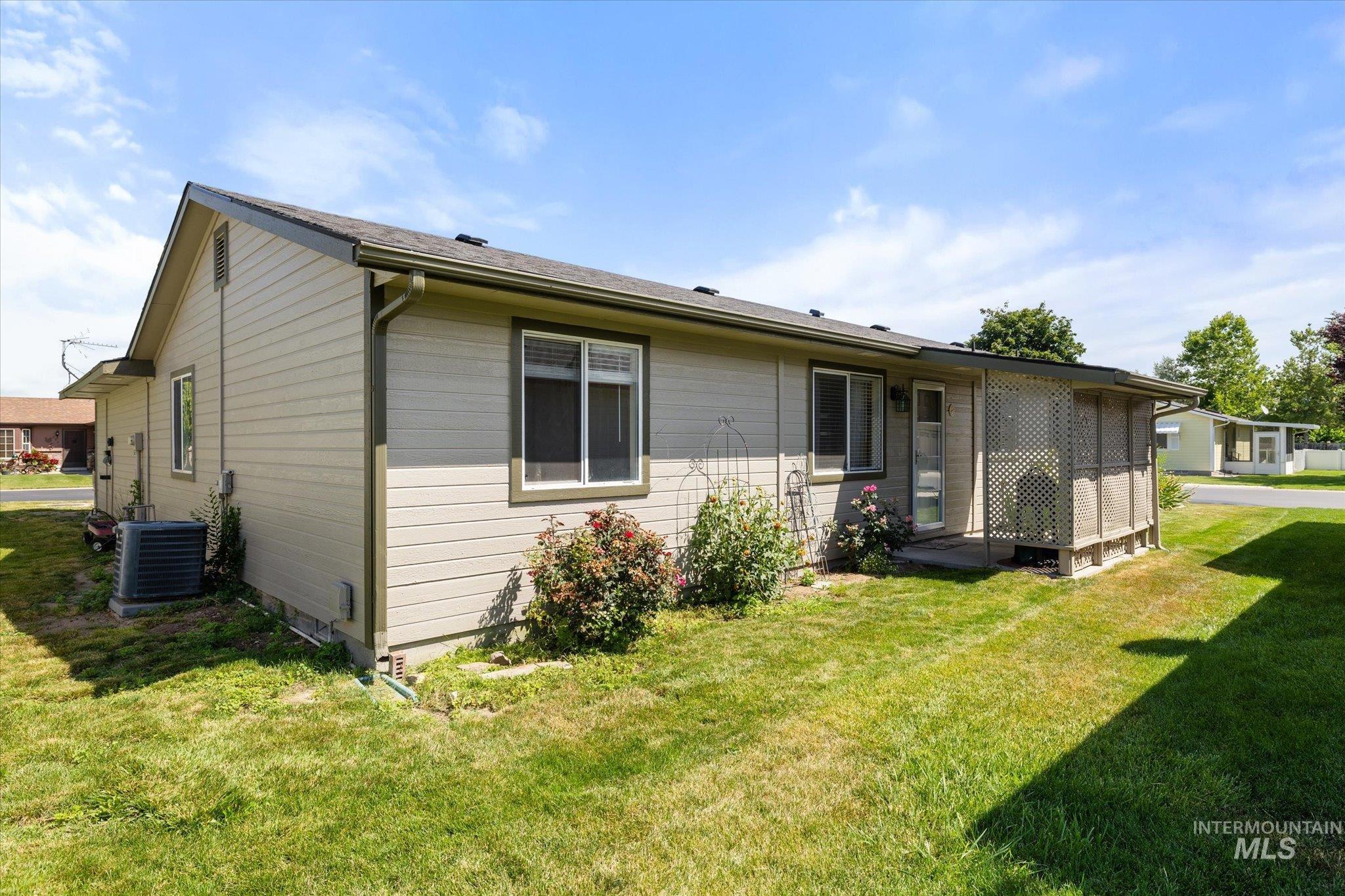 1100 Burnett Dr #602, Nampa, Idaho 83651, 3 Bedrooms, 2 Bathrooms, Residential For Sale, Price $324,000,MLS 98971796