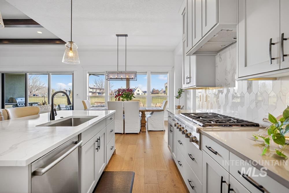 6638 N Big Cedar Way, Meridian, Idaho 83646, 4 Bedrooms, 3 Bathrooms, Residential For Sale, Price $1,298,000,MLS 98971800