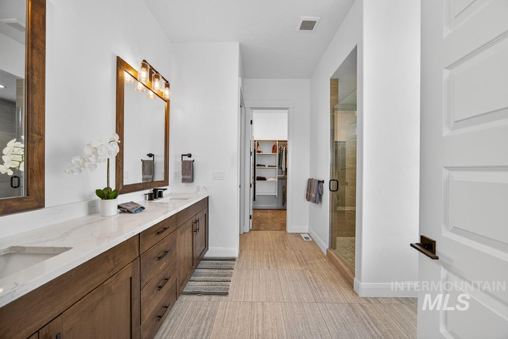 6638 N Big Cedar Way, Meridian, Idaho 83646, 4 Bedrooms, 3 Bathrooms, Residential For Sale, Price $1,298,000,MLS 98971800