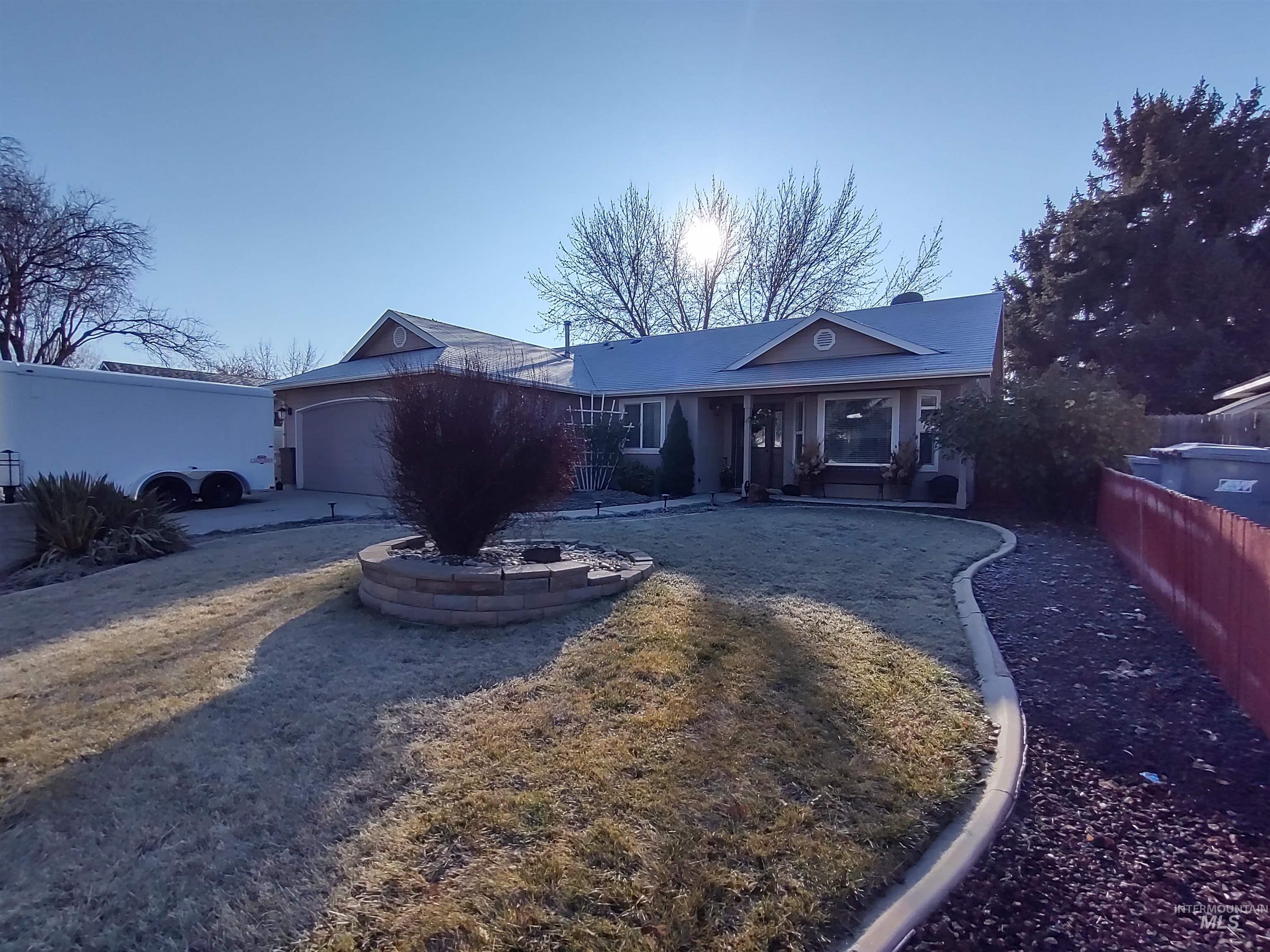 9249 W Carousel St, Boise, Idaho 83709, 3 Bedrooms, 2 Bathrooms, Residential For Sale, Price $459,900,MLS 98971801