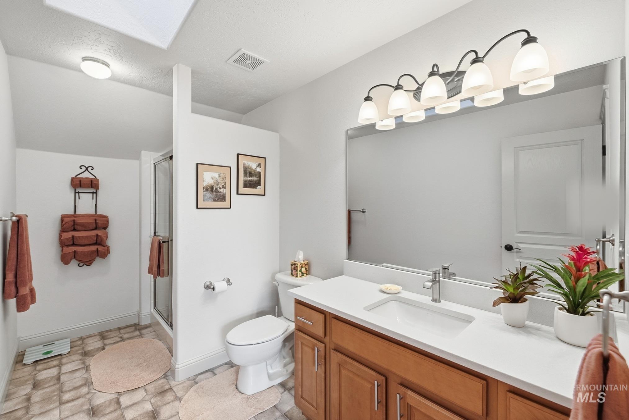 570 N Cove Colony Way, Eagle, Idaho 83616, 4 Bedrooms, 3.5 Bathrooms, Residential For Sale, Price $1,849,900,MLS 98971803