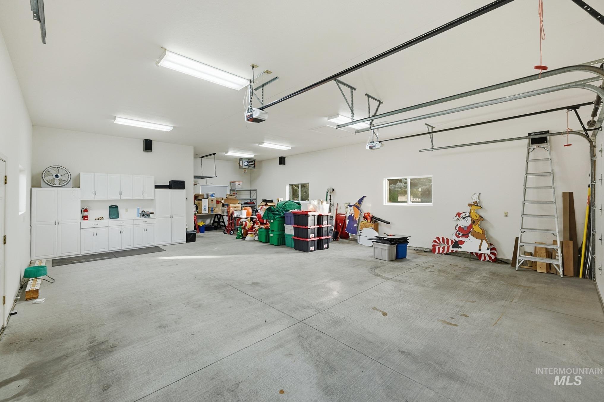 570 N Cove Colony Way, Eagle, Idaho 83616, 4 Bedrooms, 3.5 Bathrooms, Residential For Sale, Price $1,849,900,MLS 98971803