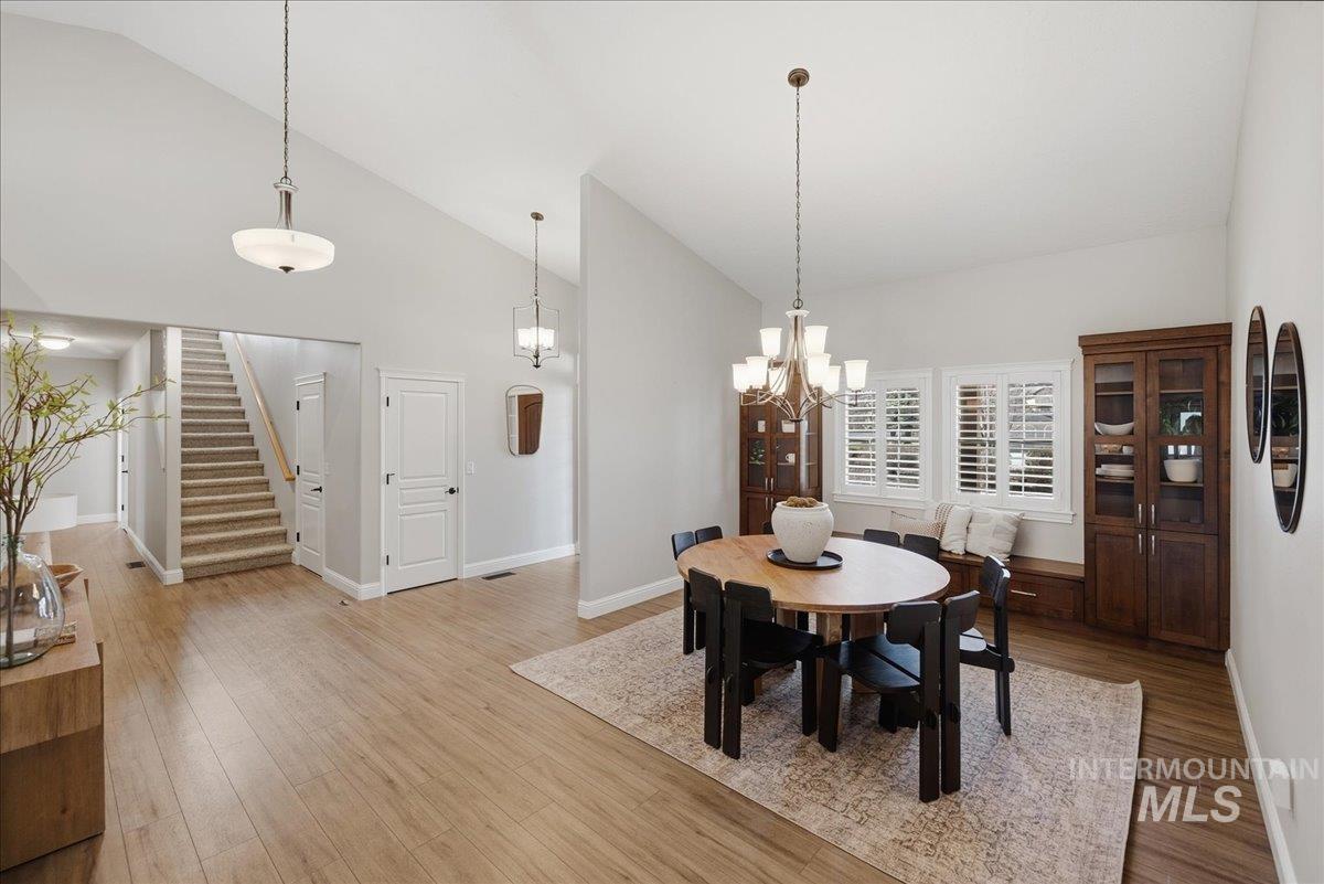 570 N Cove Colony Way, Eagle, Idaho 83616, 4 Bedrooms, 3.5 Bathrooms, Residential For Sale, Price $1,795,000,MLS 98971803