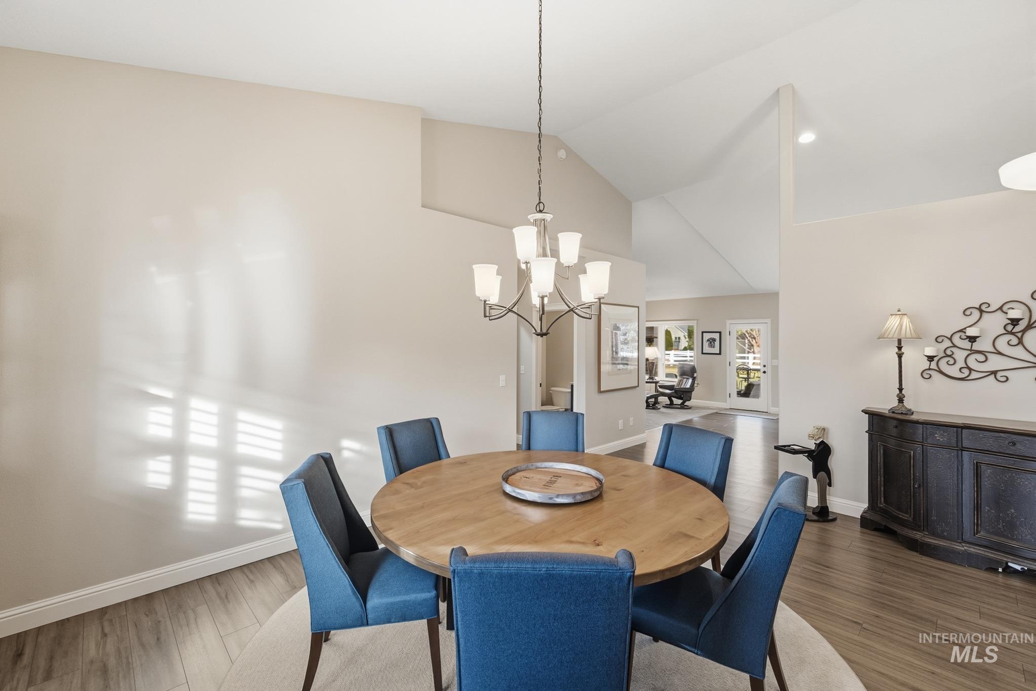 570 N Cove Colony Way, Eagle, Idaho 83616, 4 Bedrooms, 3.5 Bathrooms, Residential For Sale, Price $1,849,900,MLS 98971803