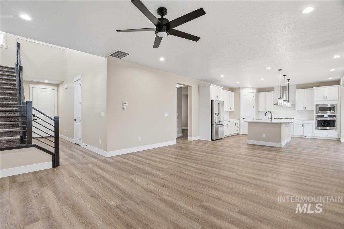 6105 N Torva Ave, Meridian, Idaho 83646, 5 Bedrooms, 4 Bathrooms, Residential For Sale, Price $739,990,MLS 98971804