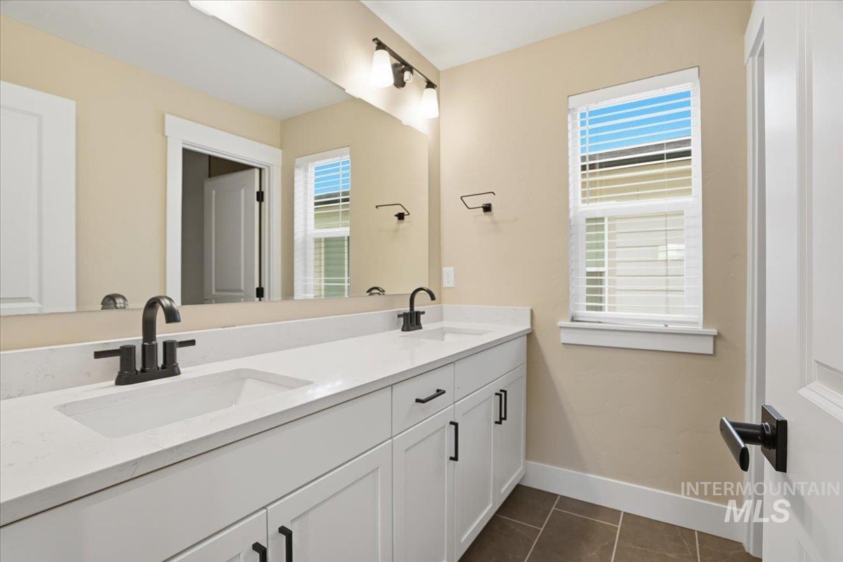 6105 N Torva Ave, Meridian, Idaho 83646, 5 Bedrooms, 4 Bathrooms, Residential For Sale, Price $739,990,MLS 98971804