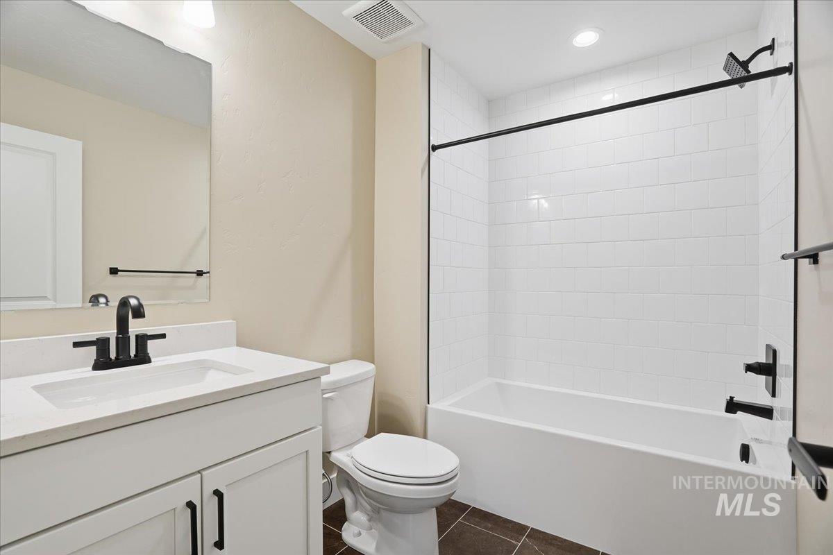 6105 N Torva Ave, Meridian, Idaho 83646, 5 Bedrooms, 4 Bathrooms, Residential For Sale, Price $739,990,MLS 98971804