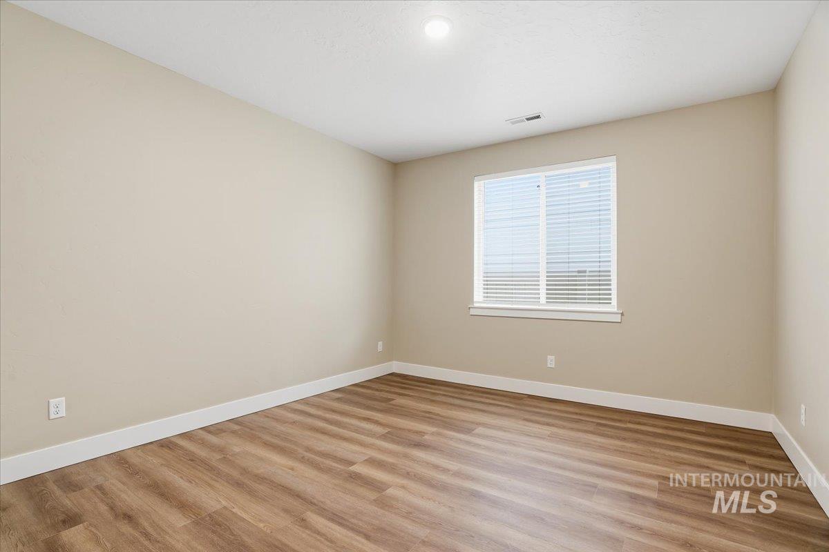 6105 N Torva Ave, Meridian, Idaho 83646, 5 Bedrooms, 4 Bathrooms, Residential For Sale, Price $739,990,MLS 98971804