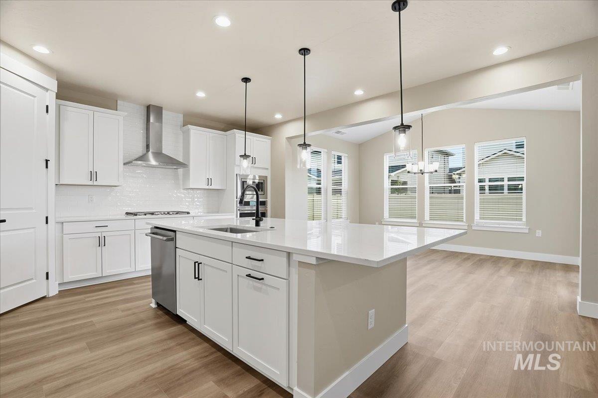 6105 N Torva Ave, Meridian, Idaho 83646, 5 Bedrooms, 4 Bathrooms, Residential For Sale, Price $739,990,MLS 98971804