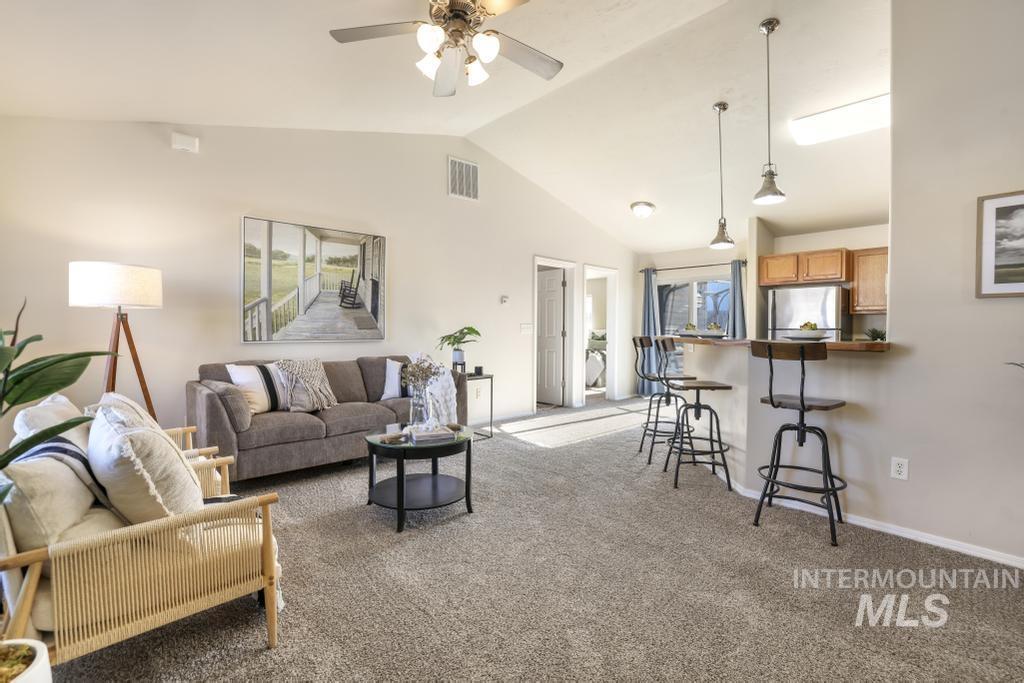 1659 Vista Dr., Twin Falls, Idaho 83301, 3 Bedrooms, 2 Bathrooms, Residential For Sale, Price $320,000,MLS 98971806