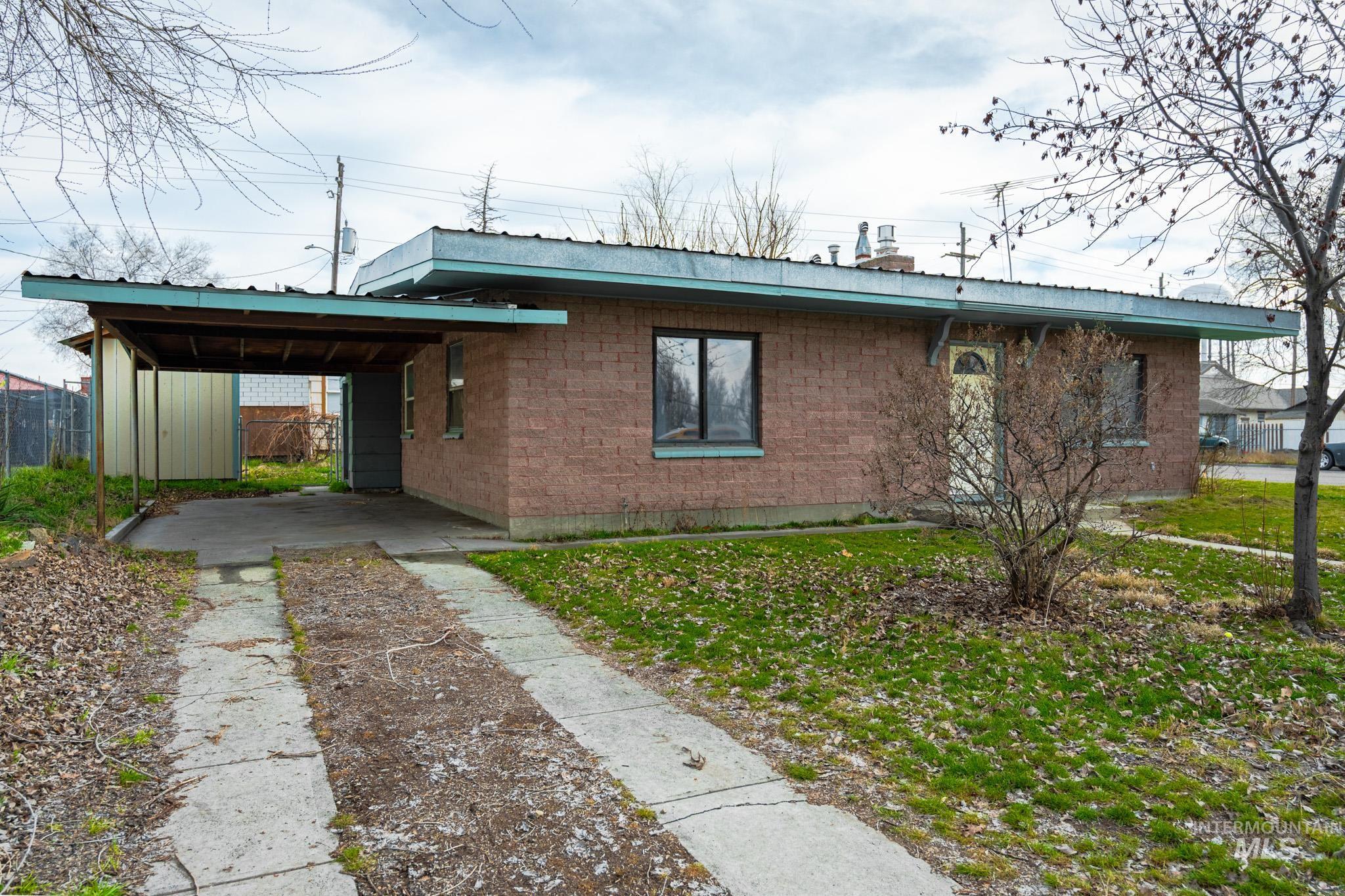 510 NW 1st St, Ontario, Oregon 97914-0000, 2 Bedrooms, 1 Bathroom, Residential For Sale, Price $279,999,MLS 98971807