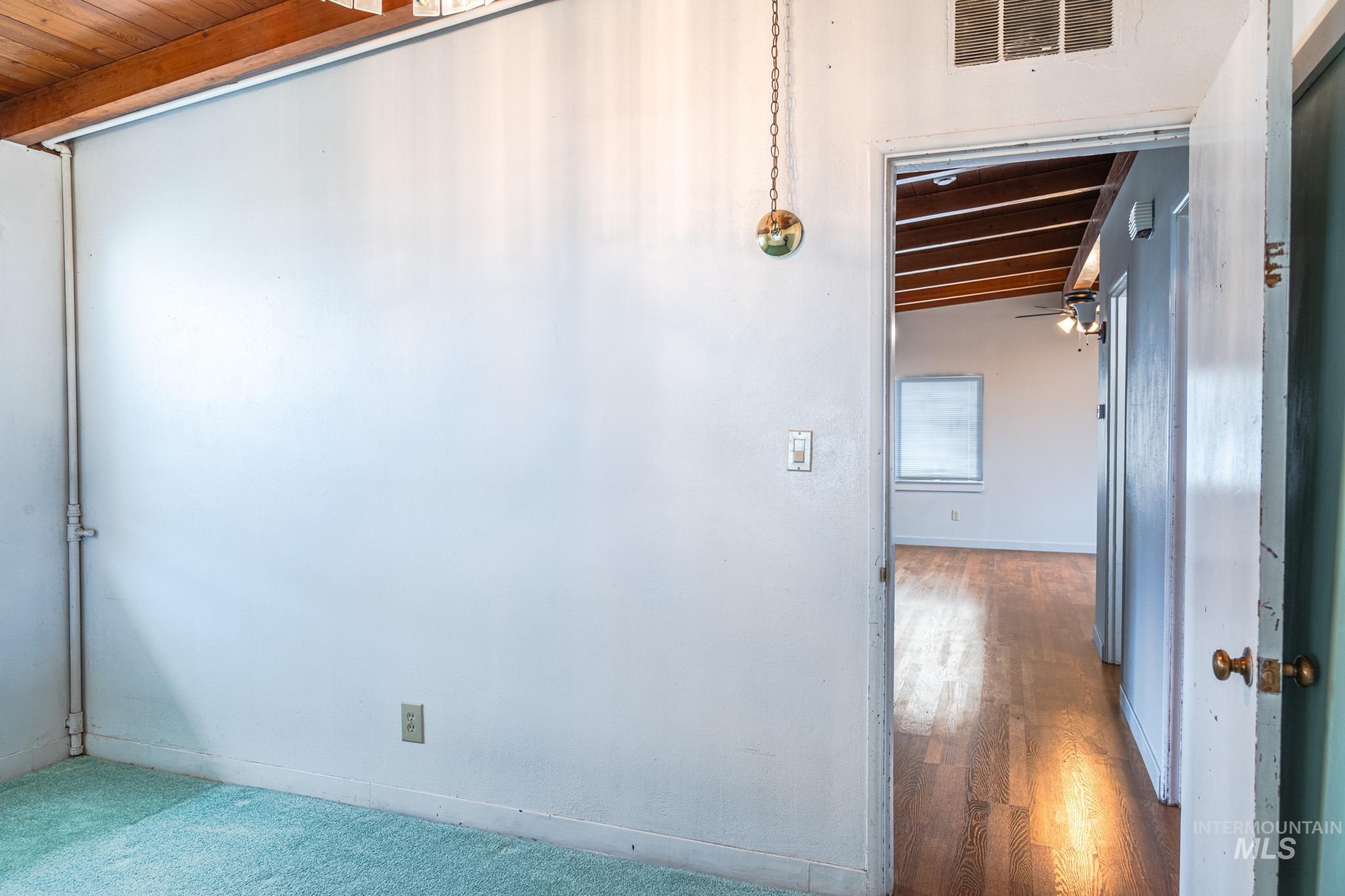 510 NW 1st St, Ontario, Oregon 97914-0000, 2 Bedrooms, 1 Bathroom, Residential For Sale, Price $279,999,MLS 98971807